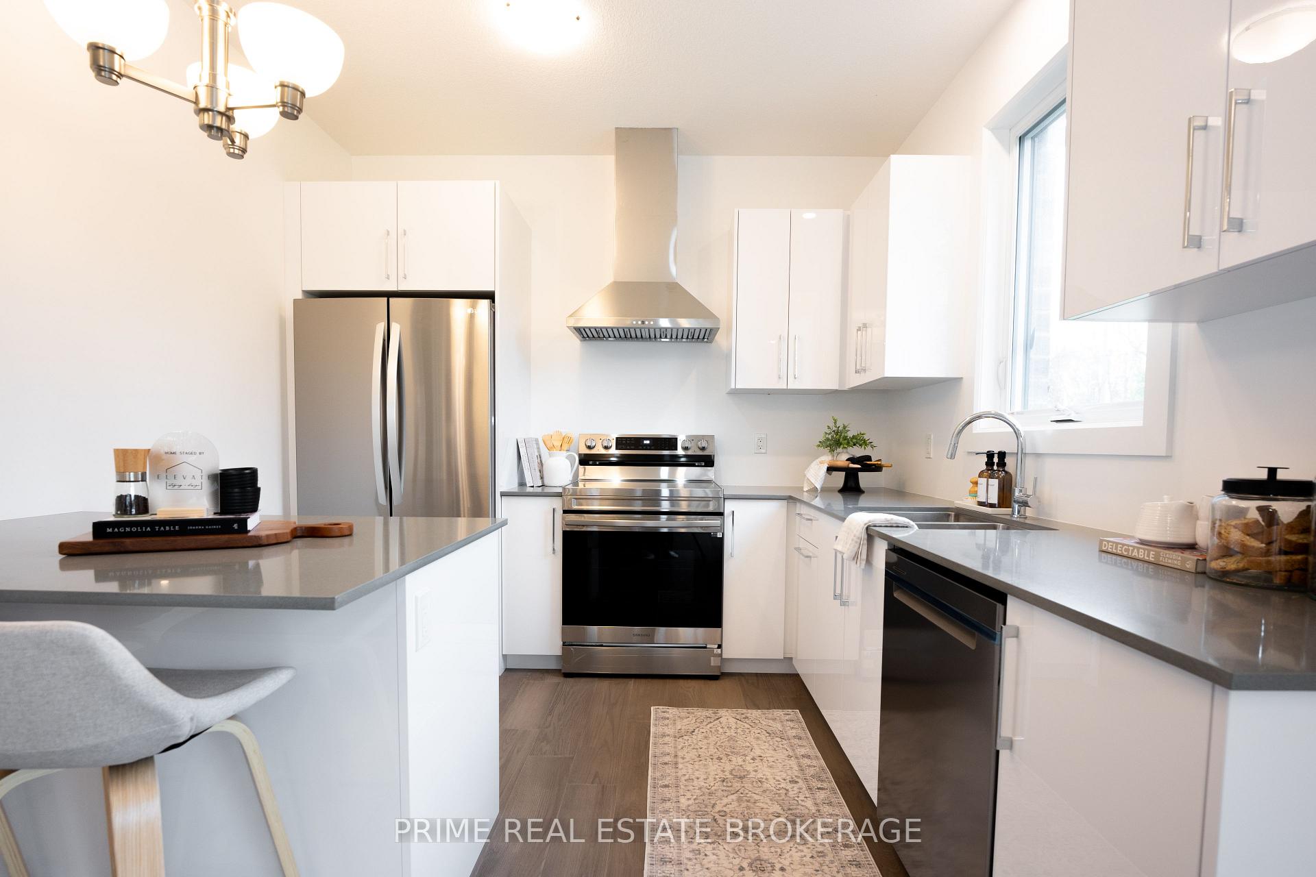 Photo 17 of 207 Eagle Street, North Middlesex, Parkhill — HOMEH