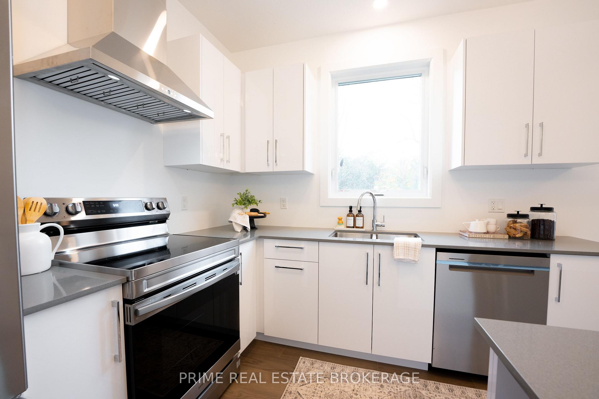 Photo 18 of 207 Eagle Street, North Middlesex, Parkhill — HOMEH