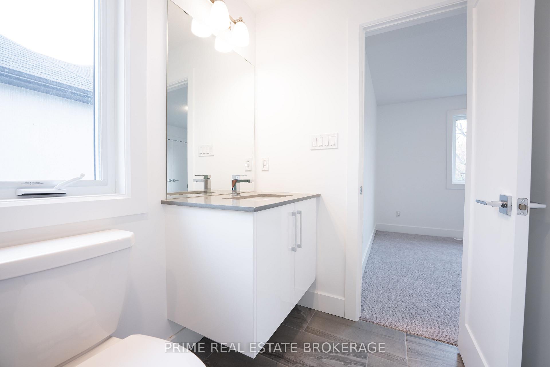 Photo 23 of 207 Eagle Street, North Middlesex, Parkhill — HOMEH