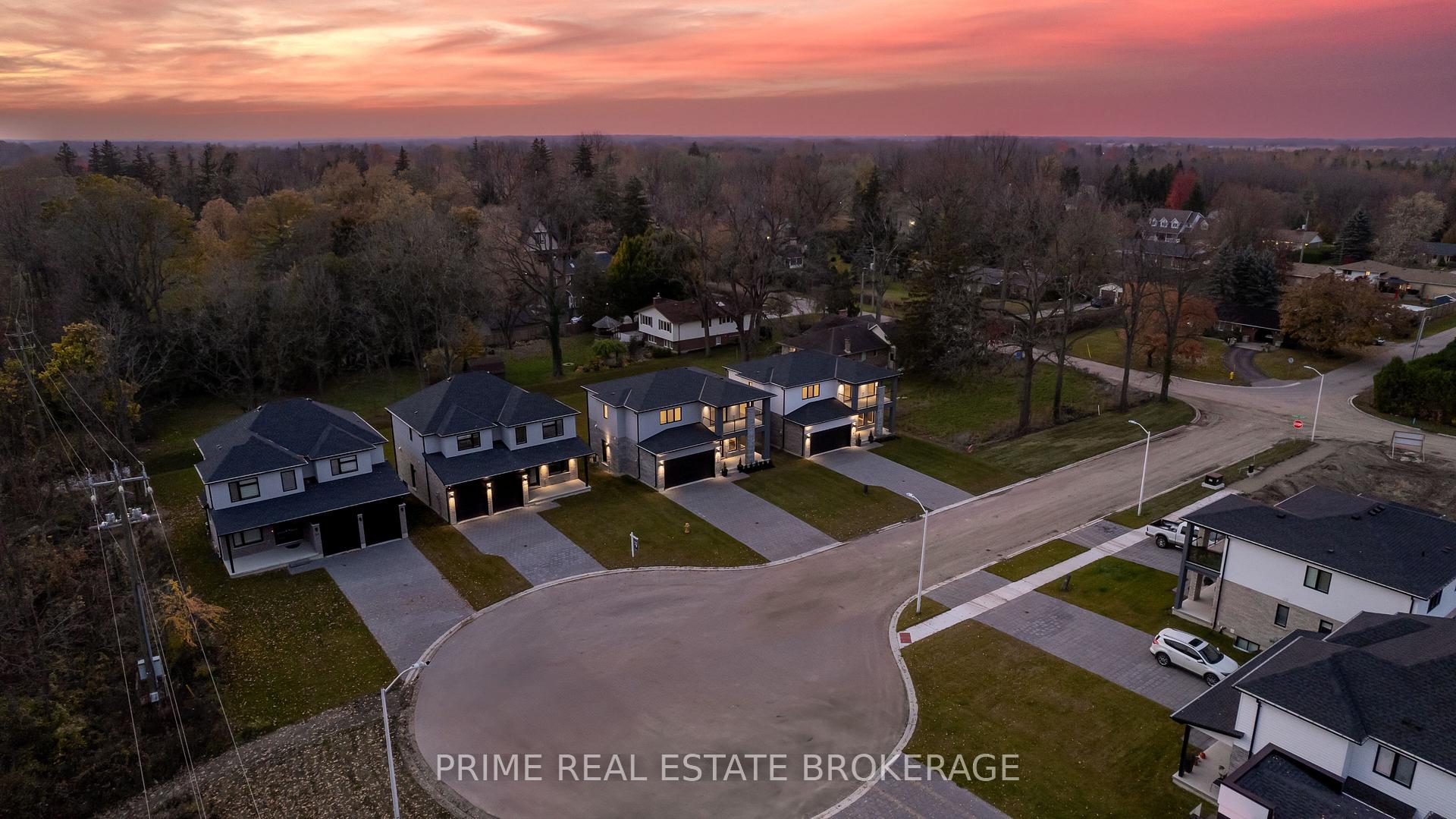 Photo 36 of 207 Eagle Street, North Middlesex, Parkhill — HOMEH