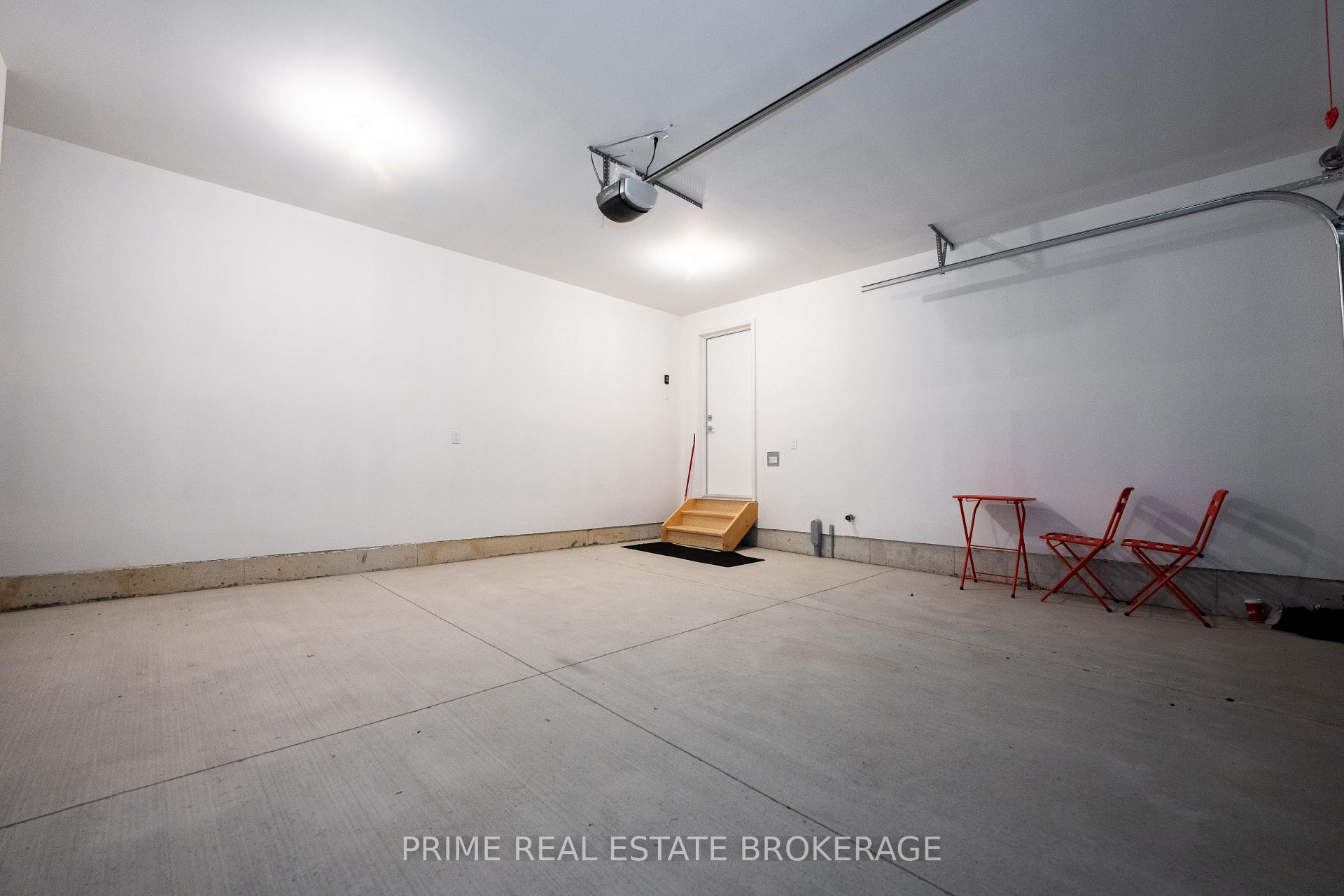 Photo 42 of 207 Eagle Street, North Middlesex, Parkhill — HOMEH