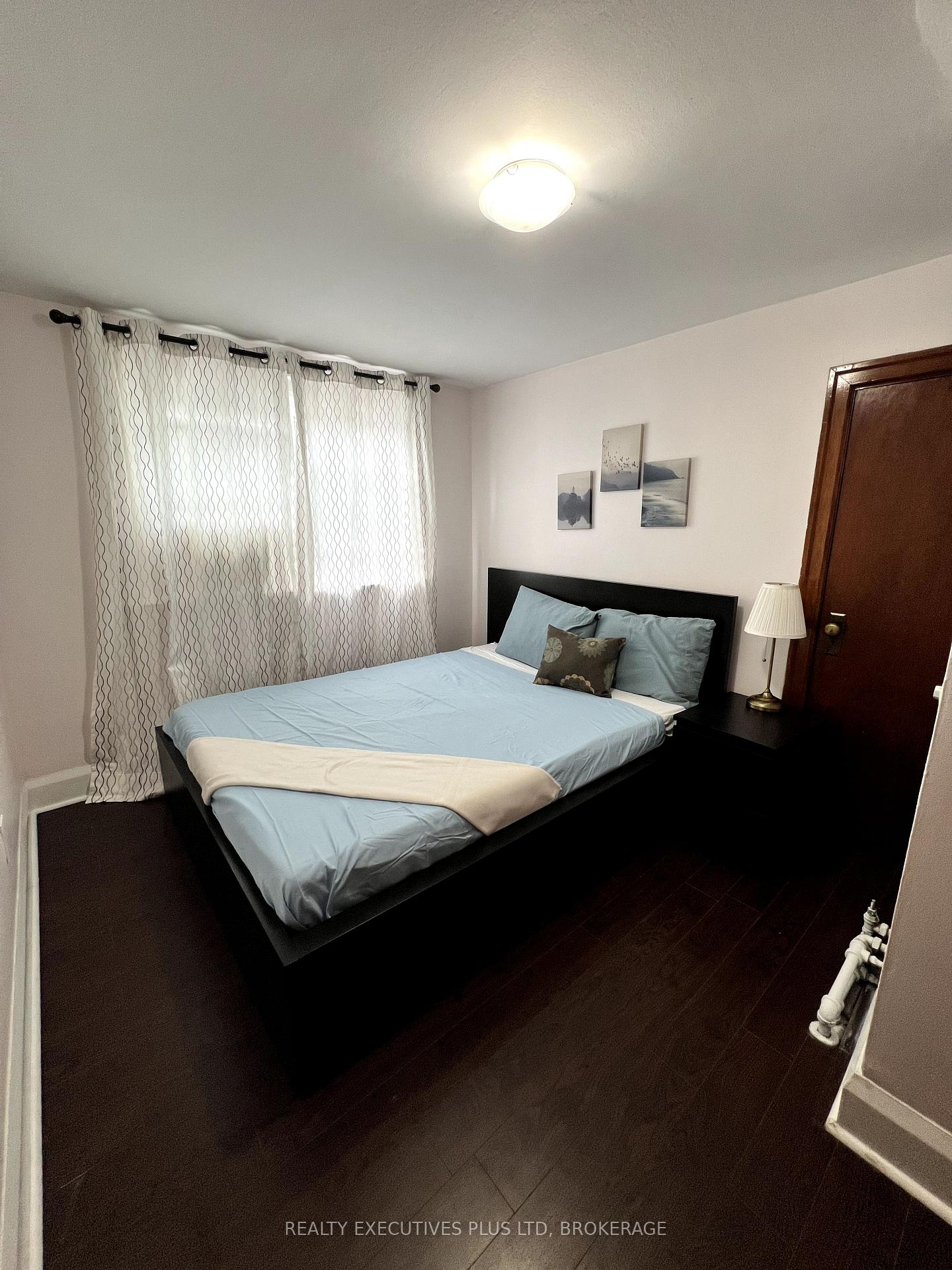 Photo 19 of 5352 Stamford Street, Niagara Falls, Cherrywood — HOMEH
