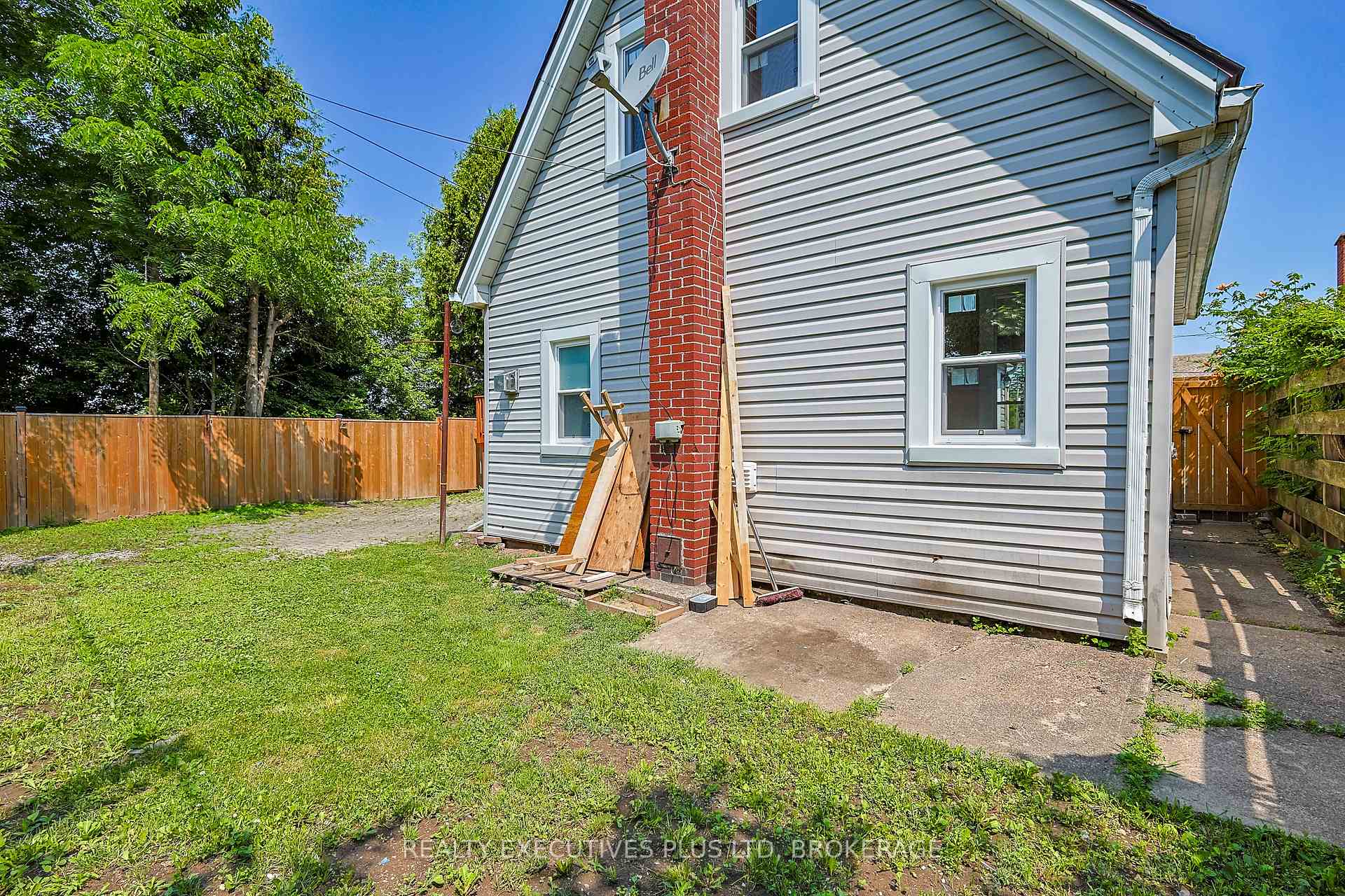 Photo 43 of 5352 Stamford Street, Niagara Falls, Cherrywood — HOMEH