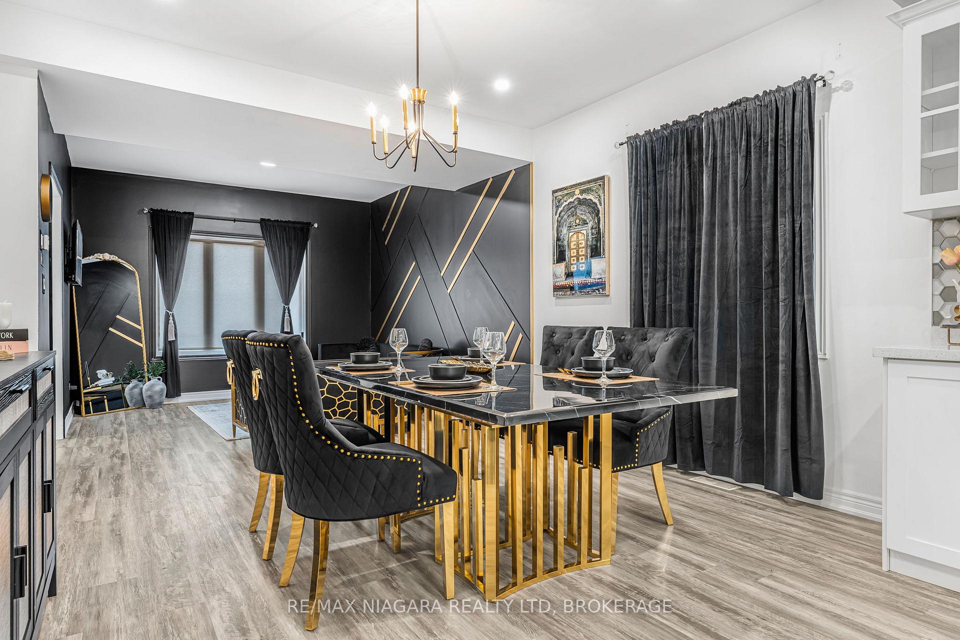 Photo 11 of Unit 2 UPPER, 8196 Mcleod Road, Niagara Falls, Brown — HOMEH