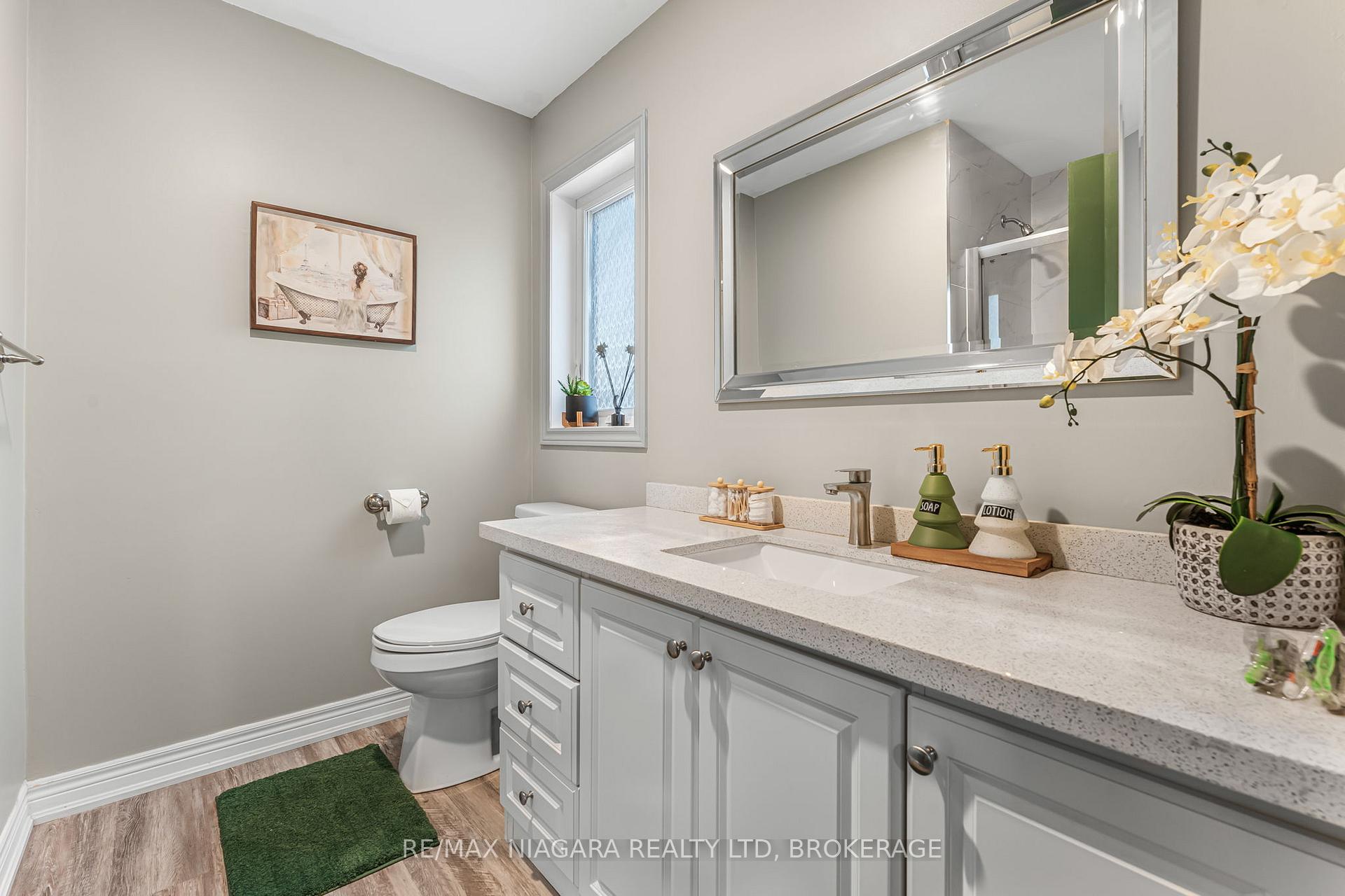 Photo 30 of Unit 2 UPPER, 8196 Mcleod Road, Niagara Falls, Brown — HOMEH