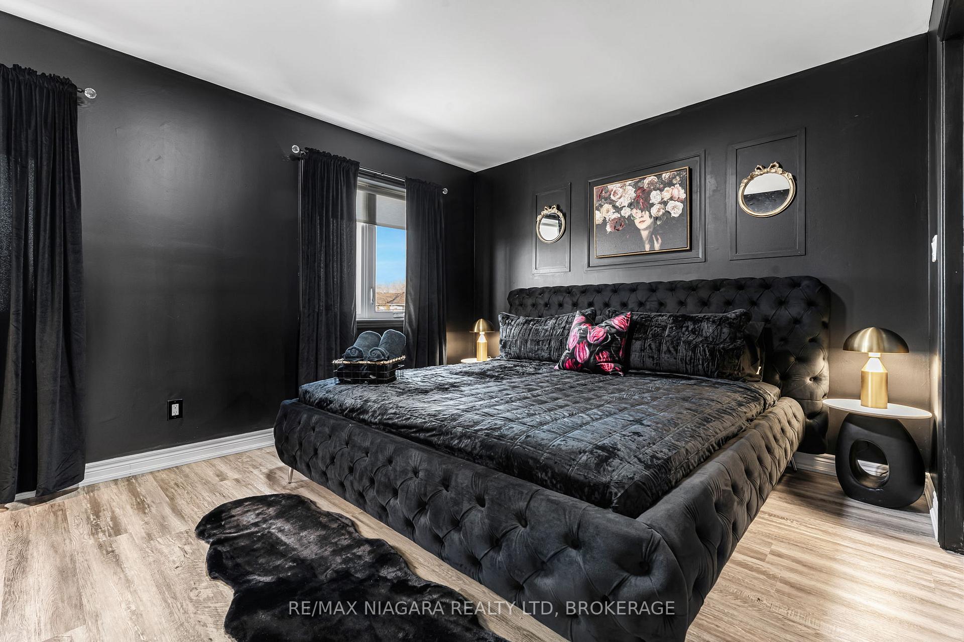 Photo 33 of Unit 2 UPPER, 8196 Mcleod Road, Niagara Falls, Brown — HOMEH
