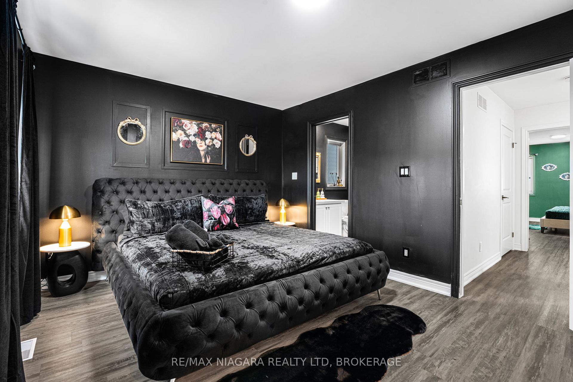 Photo 35 of Unit 2 UPPER, 8196 Mcleod Road, Niagara Falls, Brown — HOMEH