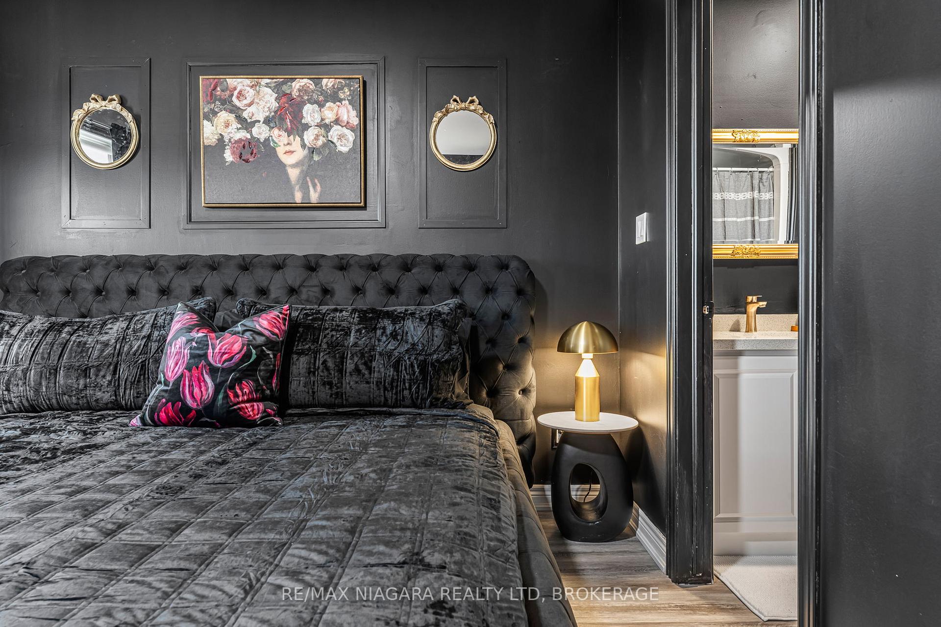 Photo 37 of Unit 2 UPPER, 8196 Mcleod Road, Niagara Falls, Brown — HOMEH