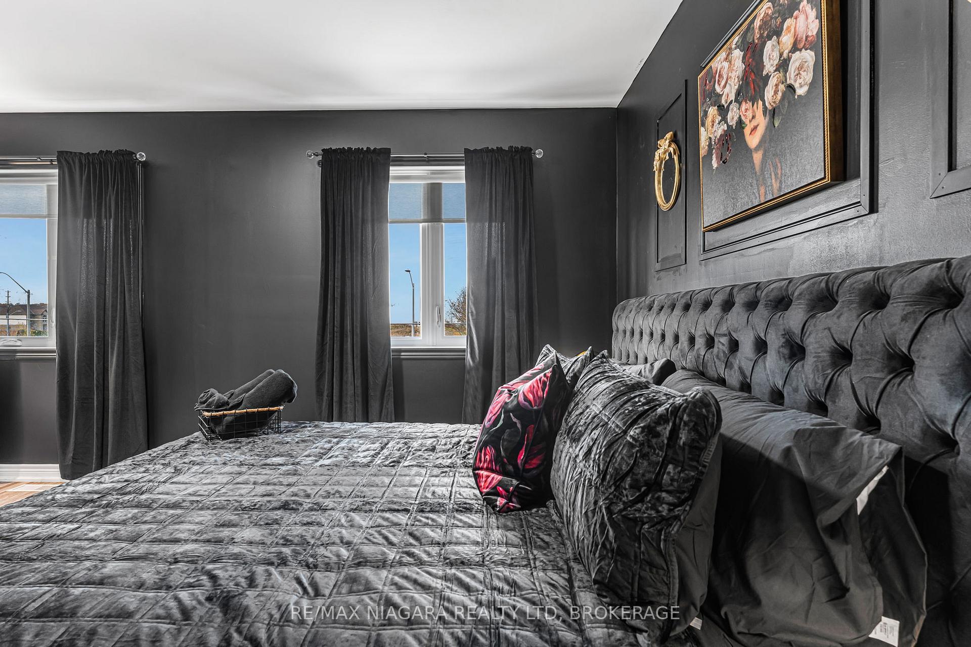 Photo 40 of Unit 2 UPPER, 8196 Mcleod Road, Niagara Falls, Brown — HOMEH