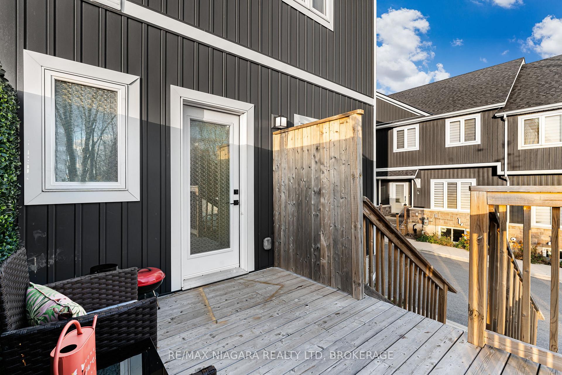 Photo 44 of Unit 2 UPPER, 8196 Mcleod Road, Niagara Falls, Brown — HOMEH