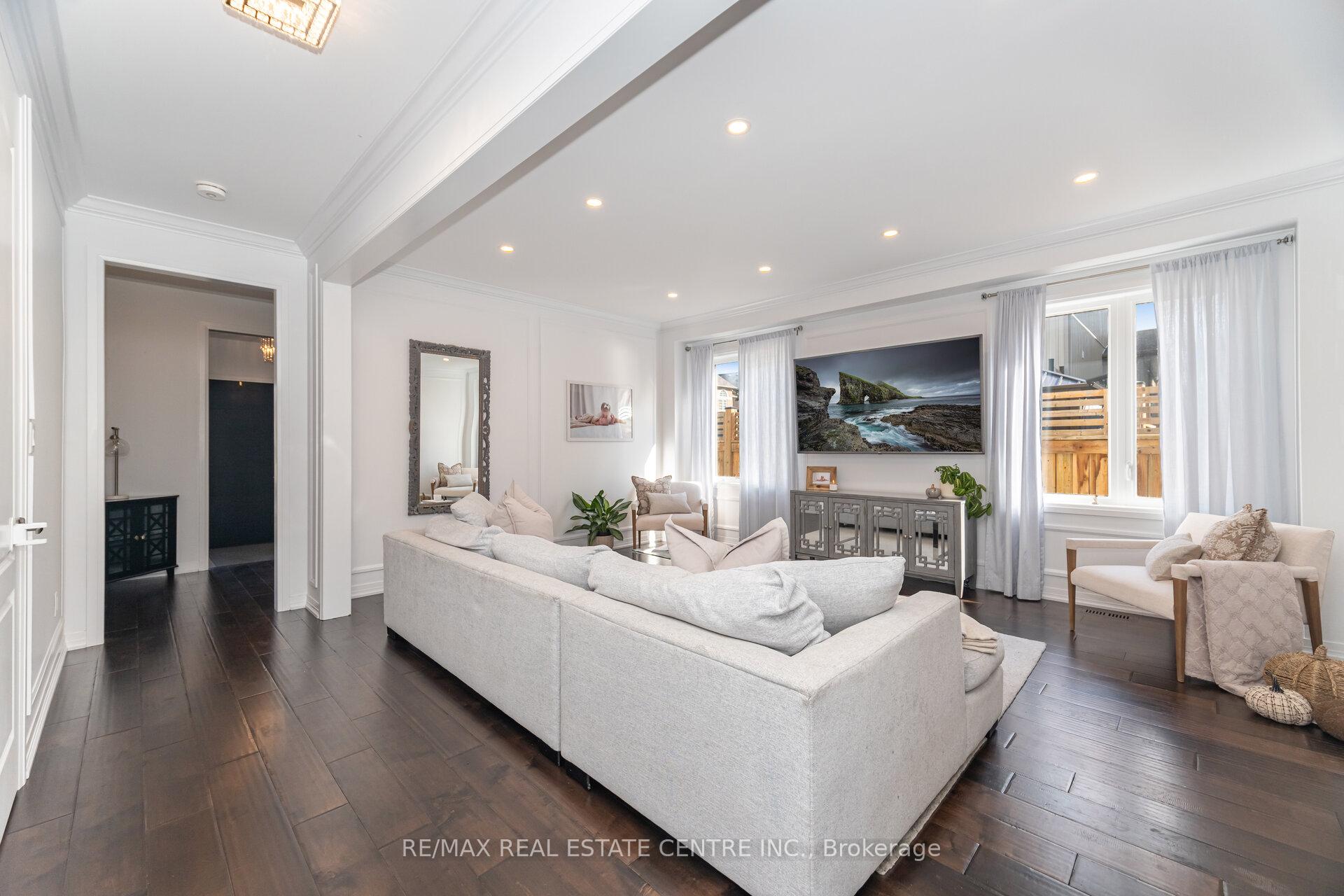 Photo 7 of 61 Drew Brown Boulevard, Orangeville — HOMEH
