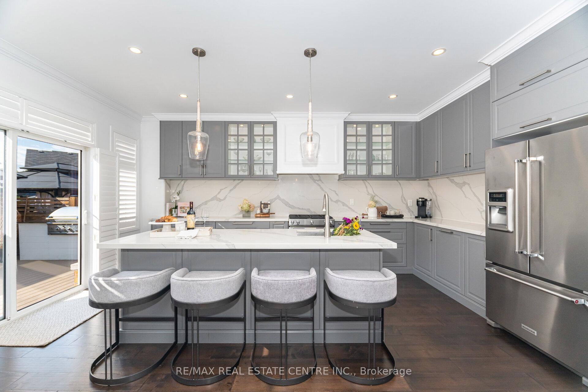 Photo 17 of 61 Drew Brown Boulevard, Orangeville — HOMEH