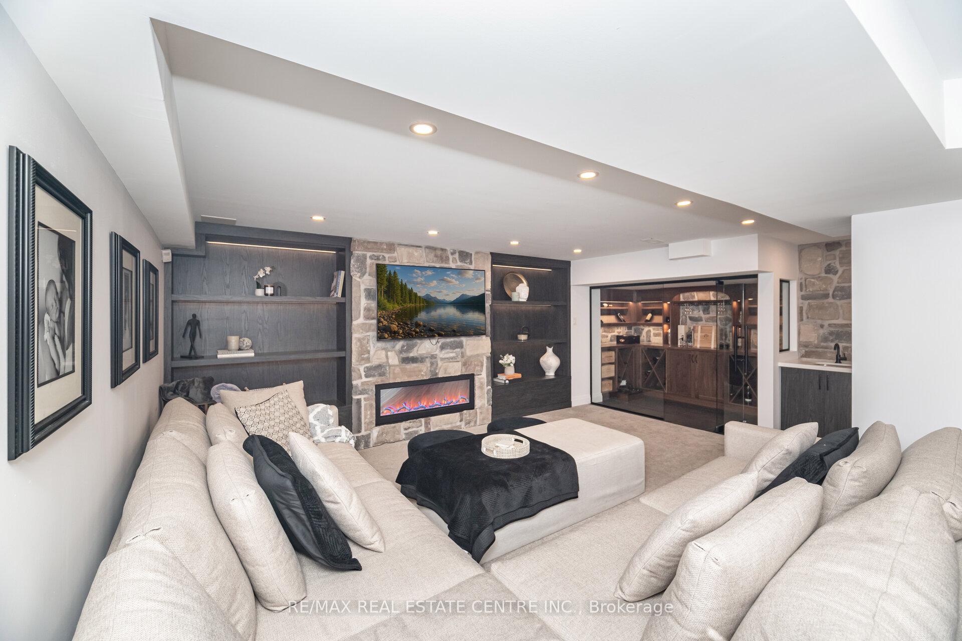 Photo 22 of 61 Drew Brown Boulevard, Orangeville — HOMEH