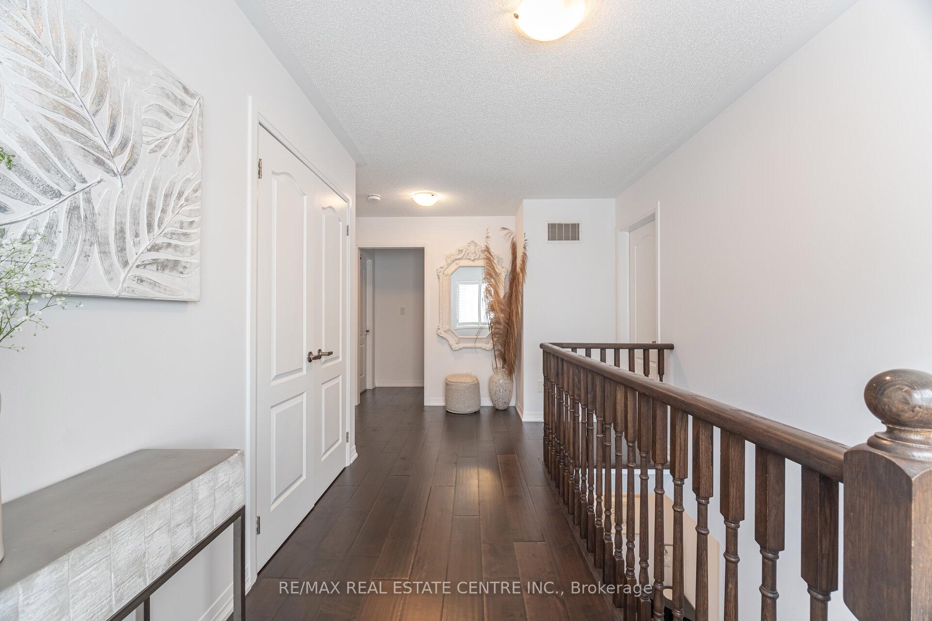 Photo 34 of 61 Drew Brown Boulevard, Orangeville — HOMEH