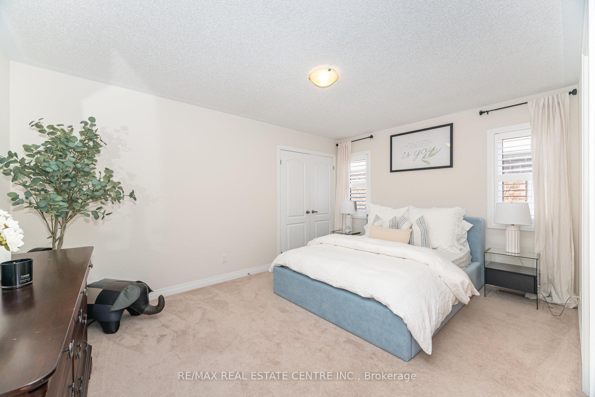 Photo 38 of 61 Drew Brown Boulevard, Orangeville — HOMEH