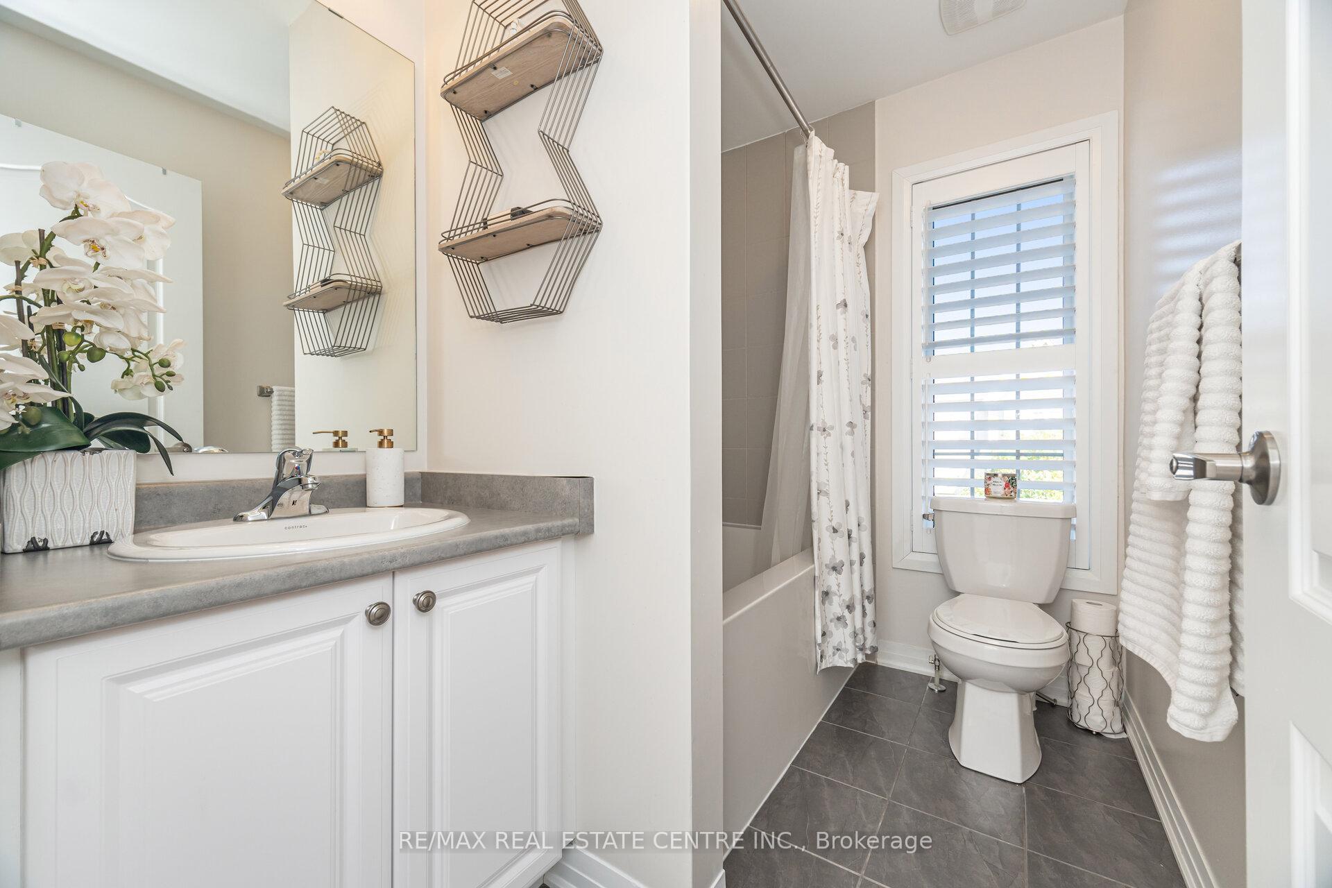 Photo 40 of 61 Drew Brown Boulevard, Orangeville — HOMEH