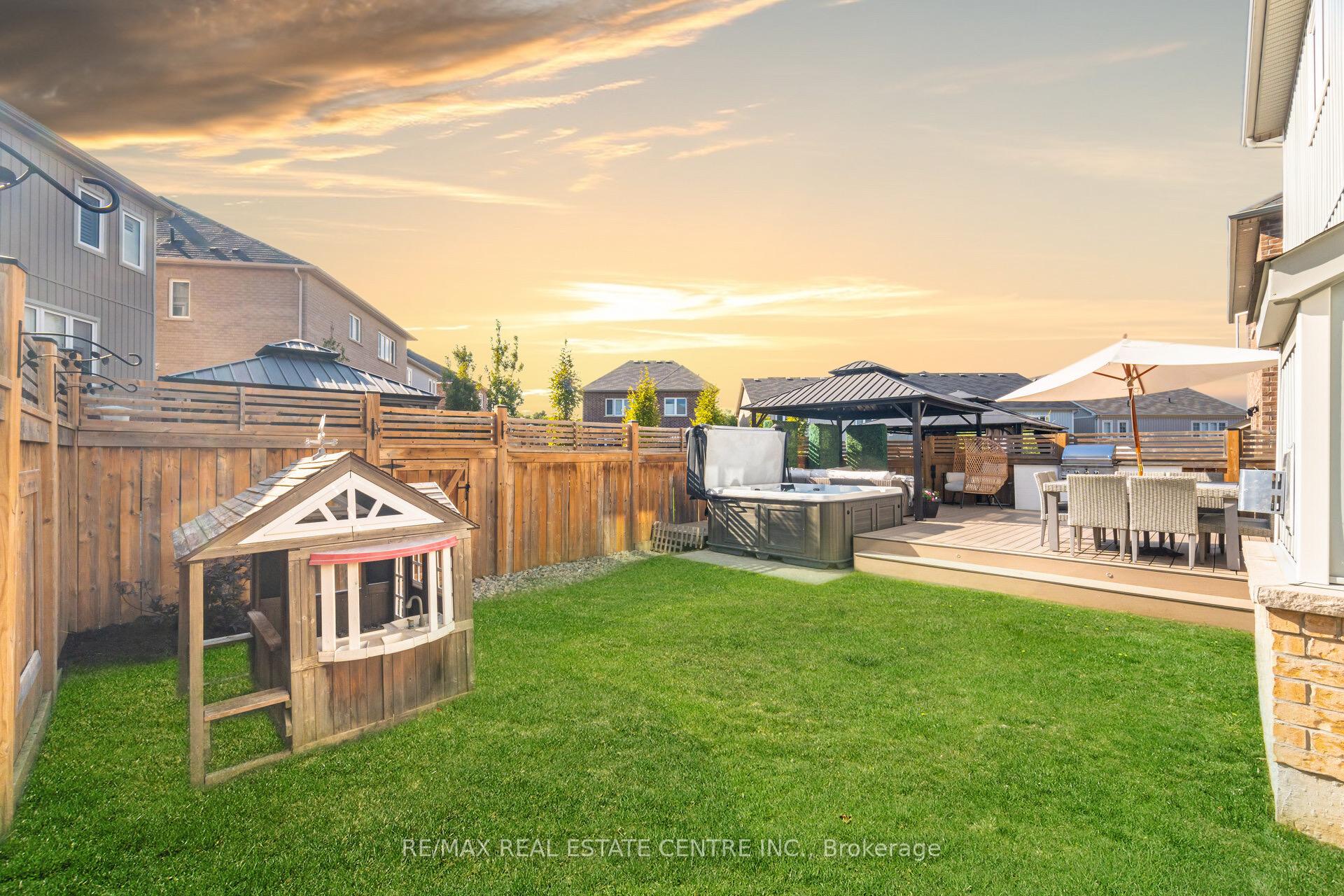 Photo 48 of 61 Drew Brown Boulevard, Orangeville — HOMEH
