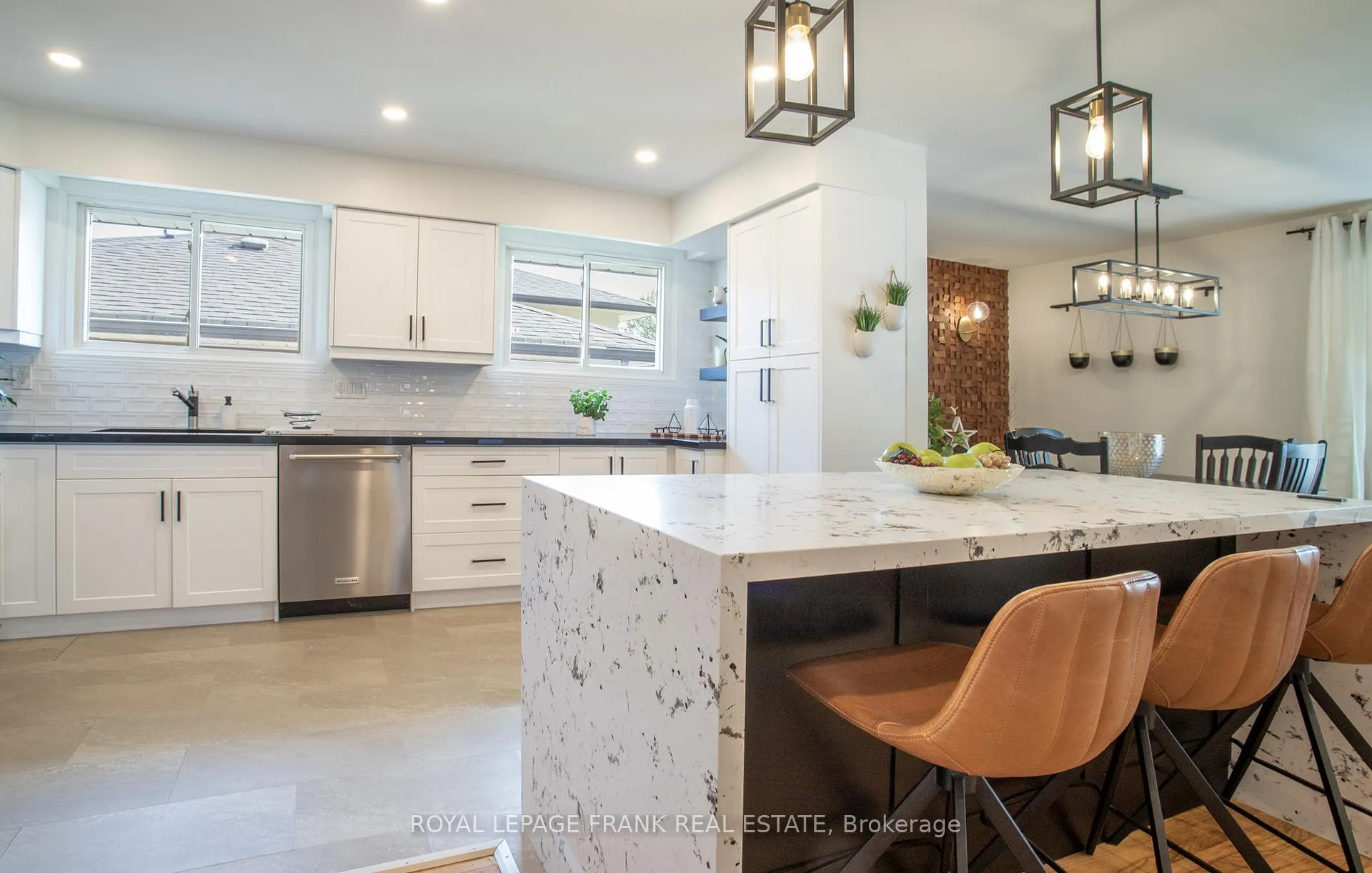 Photo 15 of 793 Central Park Boulevard N, Oshawa, Centennial — HOMEH