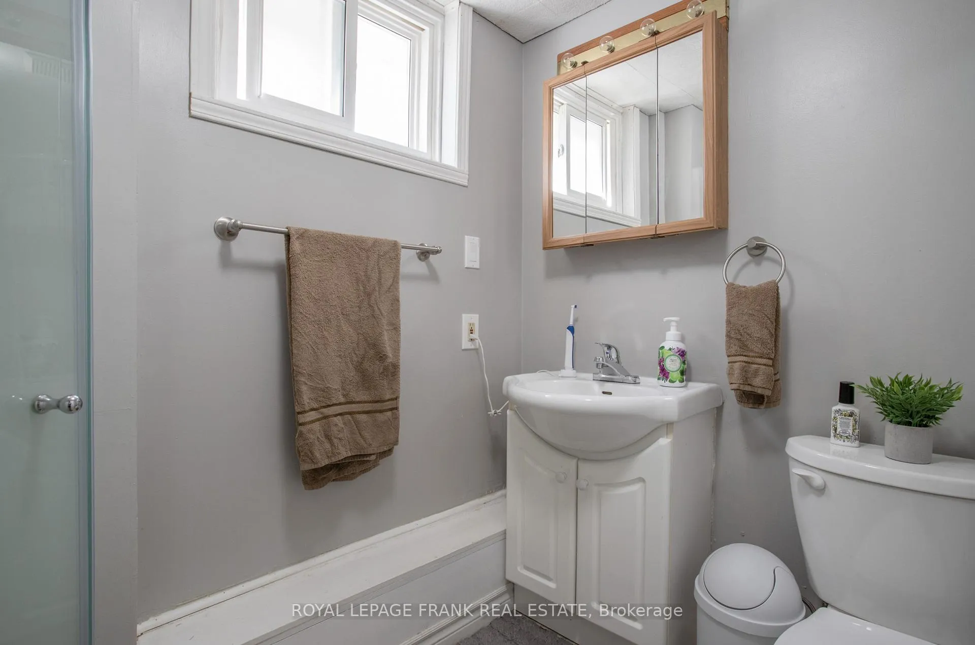 Photo 34 of 793 Central Park Boulevard N, Oshawa, Centennial — HOMEH
