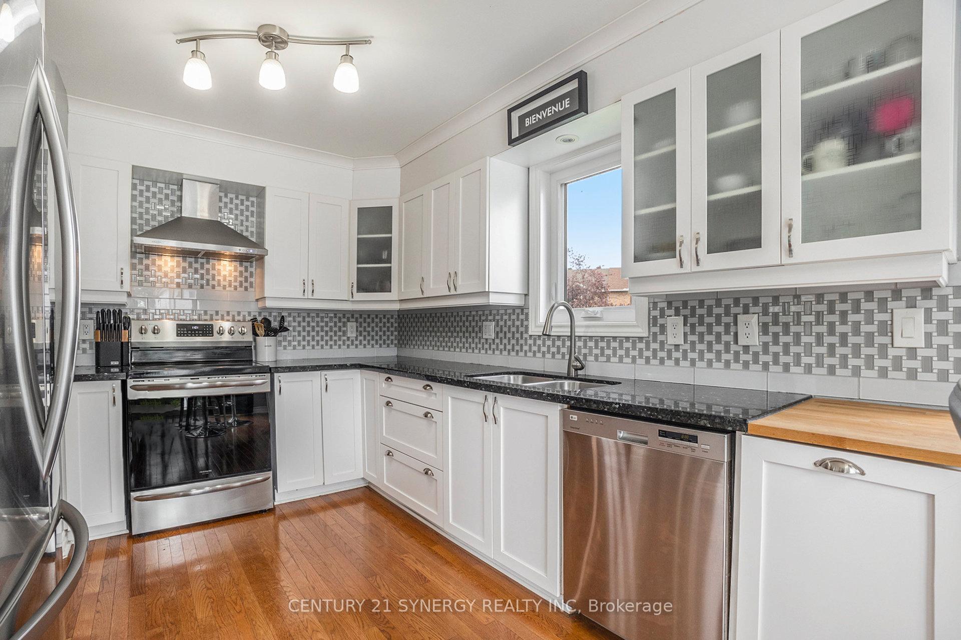 Photo 2 of 1601 Cedar Mills Road, Ottawa, Chateauneuf — HOMEH