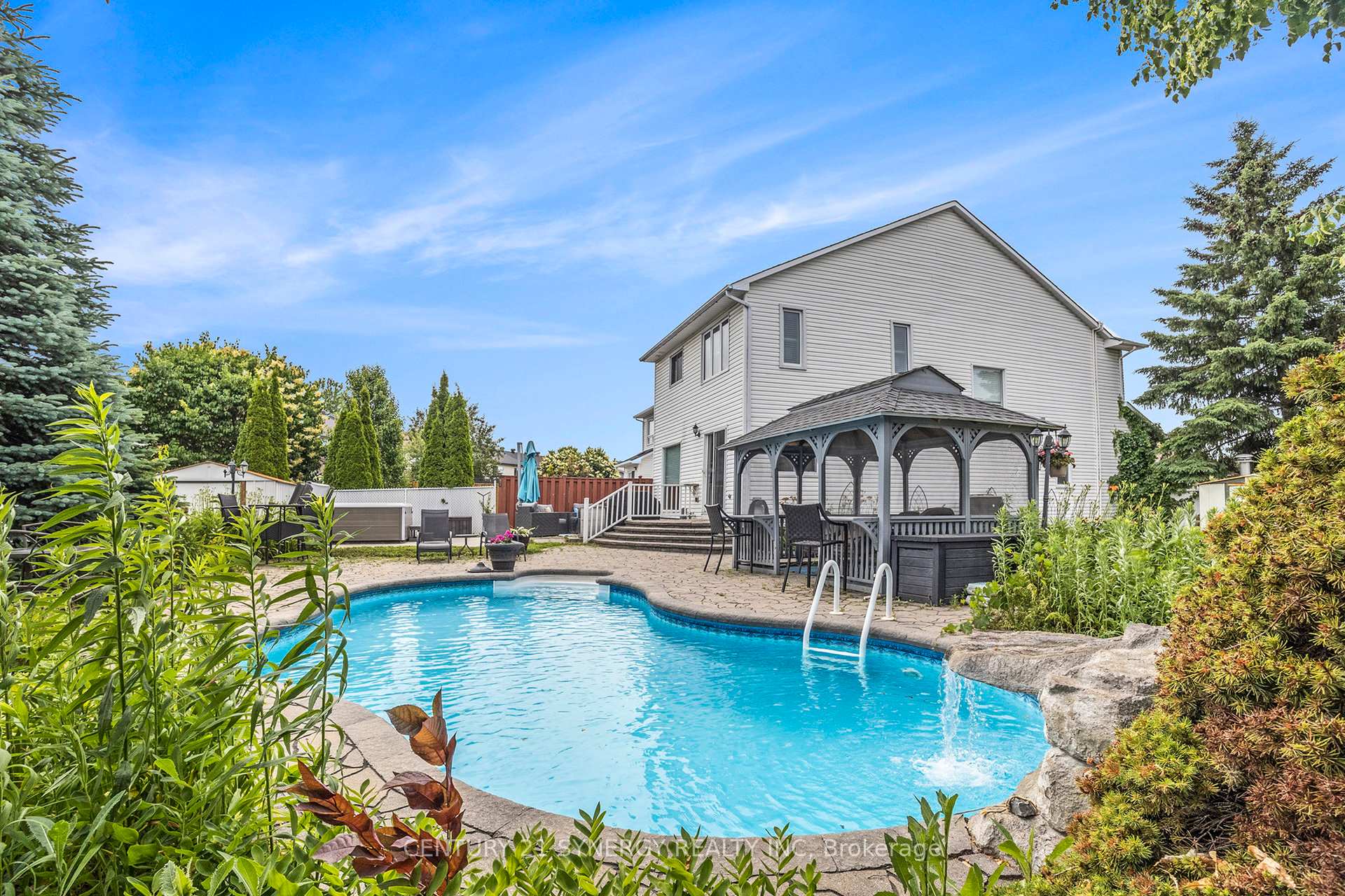 Photo 20 of 1601 Cedar Mills Road, Ottawa, Chateauneuf — HOMEH