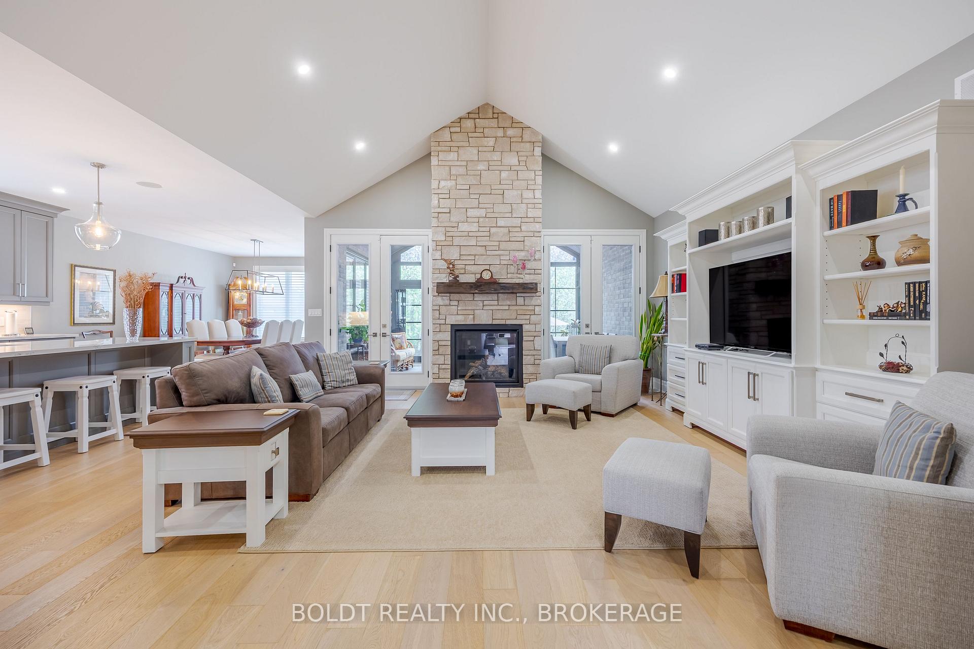 Photo 6 of 22 Joyce Crescent, Pelham, Fonthill — HOMEH