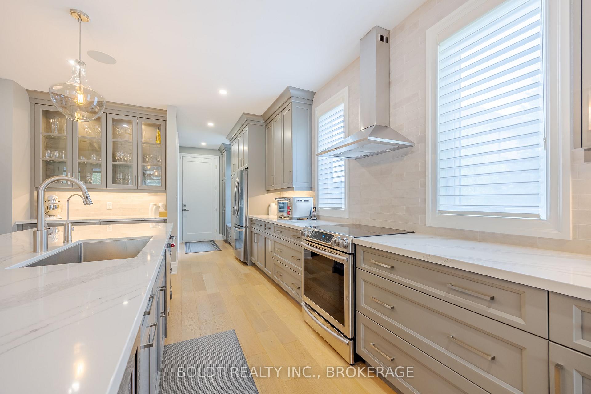 Photo 12 of 22 Joyce Crescent, Pelham, Fonthill — HOMEH