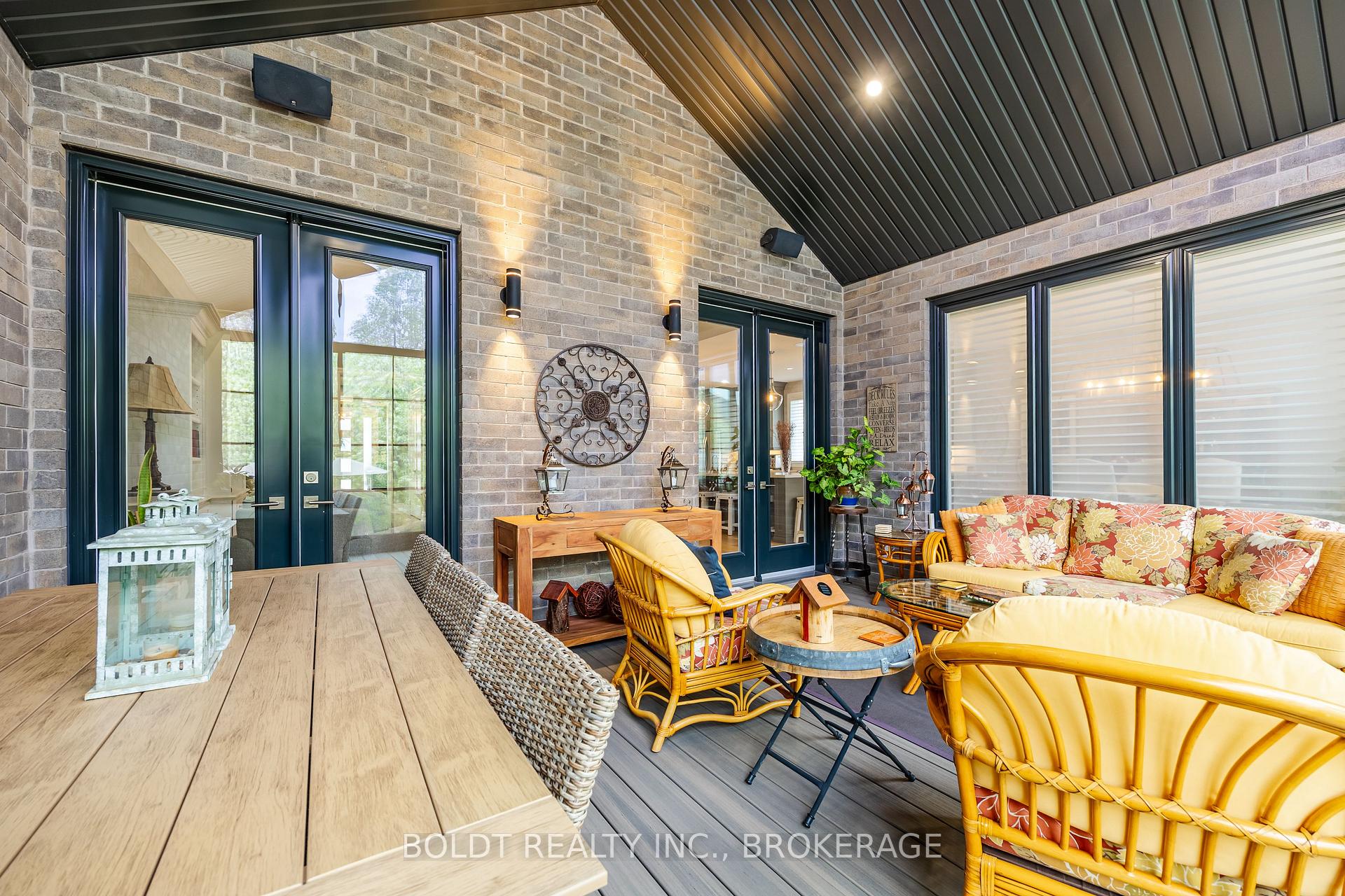 Photo 15 of 22 Joyce Crescent, Pelham, Fonthill — HOMEH