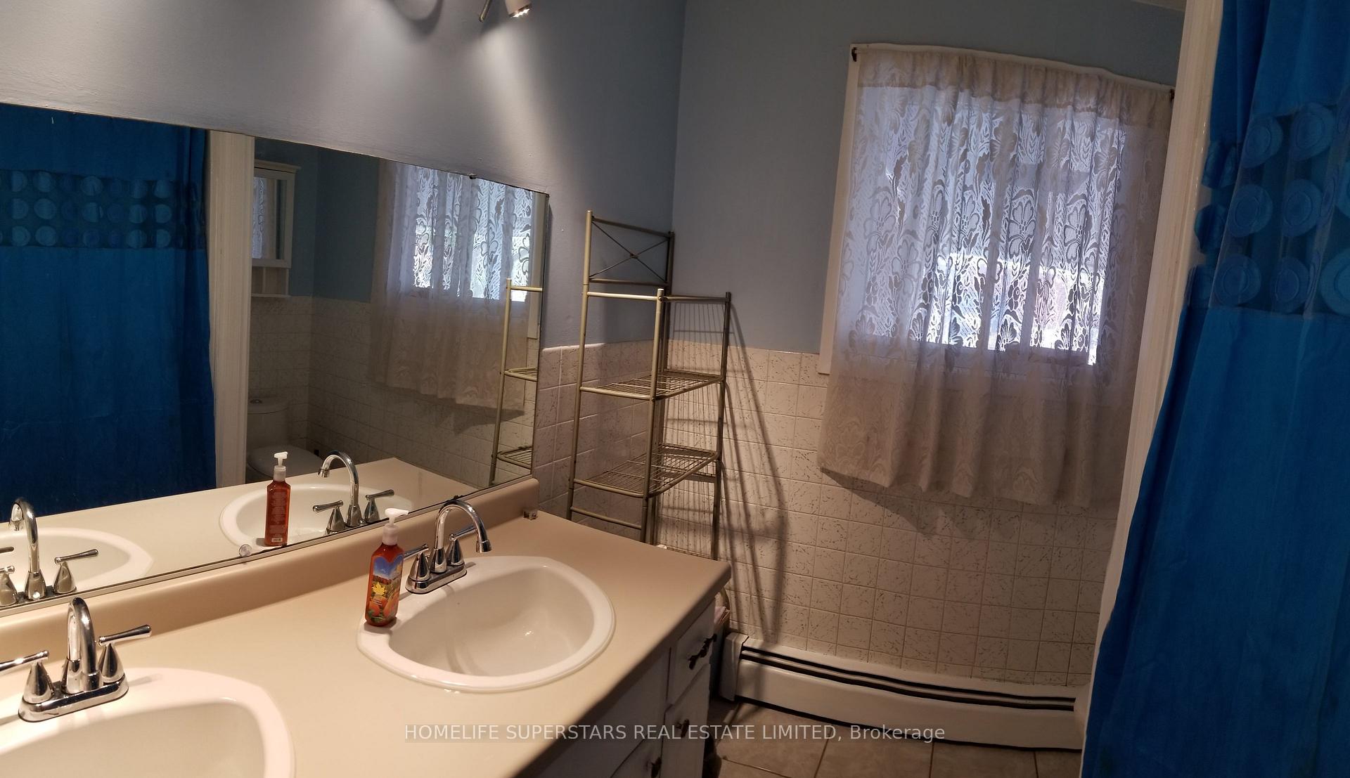 Photo 10 of 5532 Drummond Road, Niagara Falls, Hospital — HOMEH