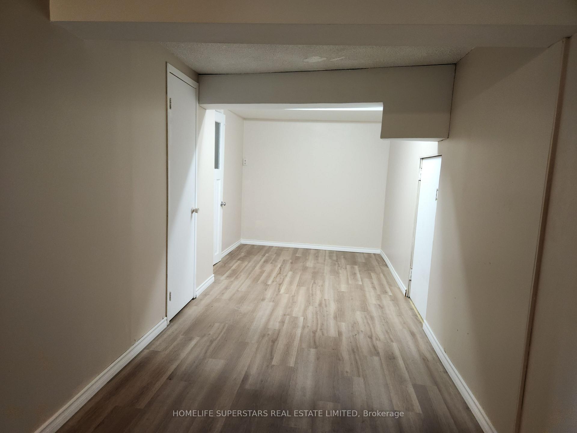 Photo 16 of 5532 Drummond Road, Niagara Falls, Hospital — HOMEH