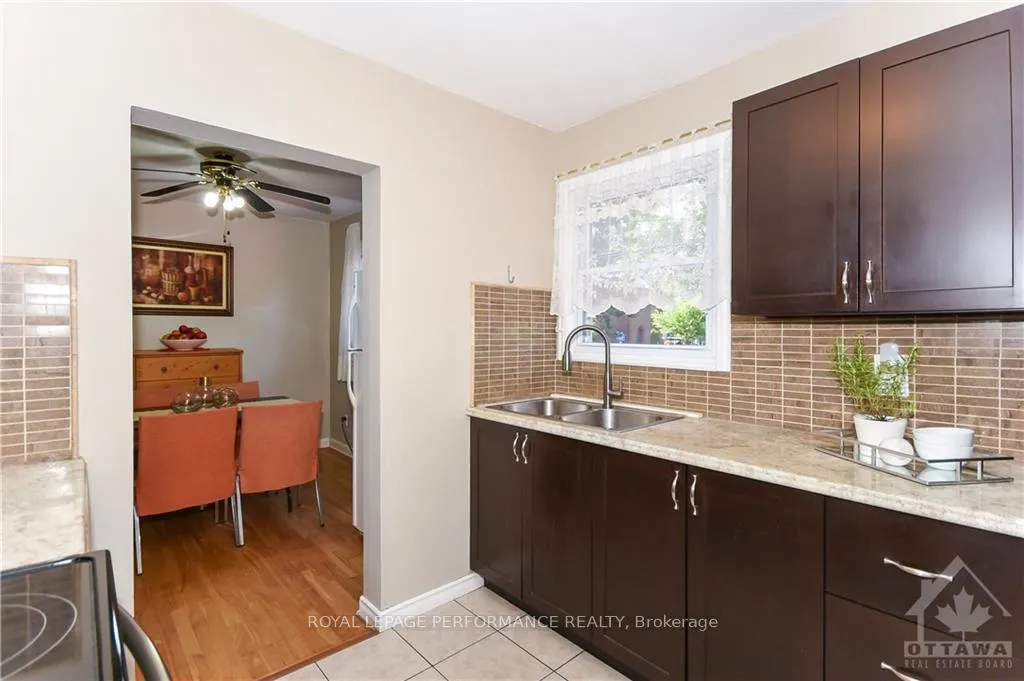 Photo 14 of 840 Cummings Avenue, Ottawa, Castle Heights/Rideau High — HOMEH