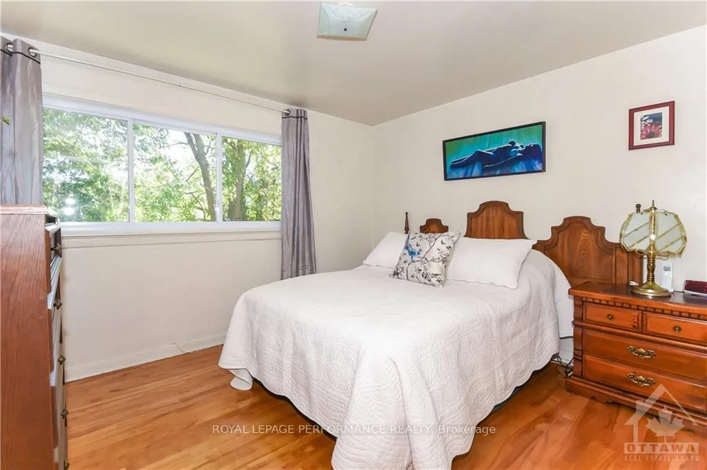 Photo 19 of 840 Cummings Avenue, Ottawa, Castle Heights/Rideau High — HOMEH