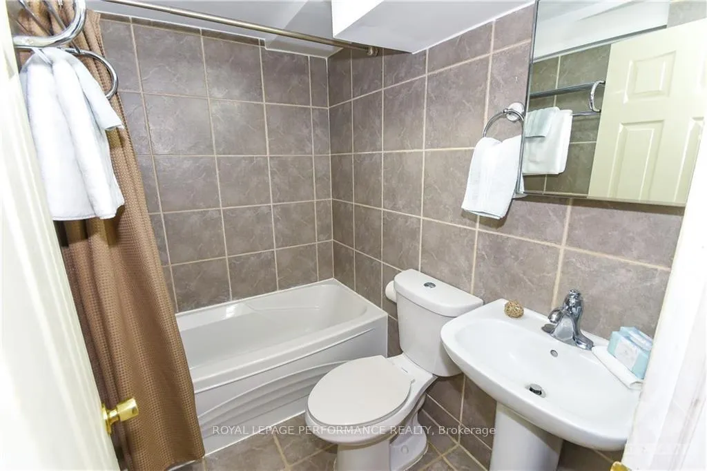 Photo 25 of 840 Cummings Avenue, Ottawa, Castle Heights/Rideau High — HOMEH
