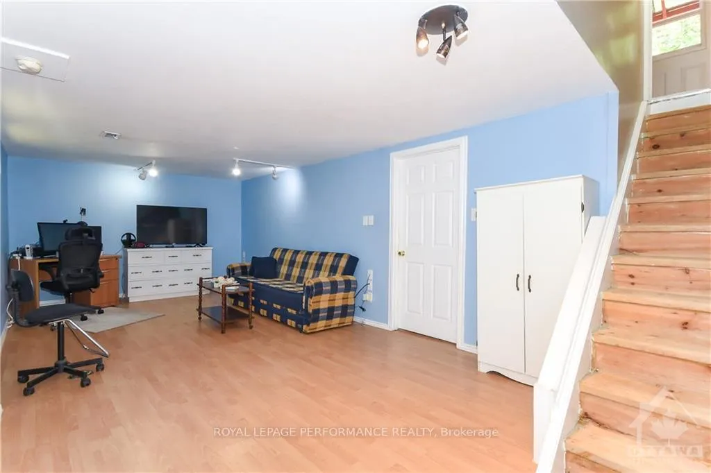 Photo 27 of 840 Cummings Avenue, Ottawa, Castle Heights/Rideau High — HOMEH