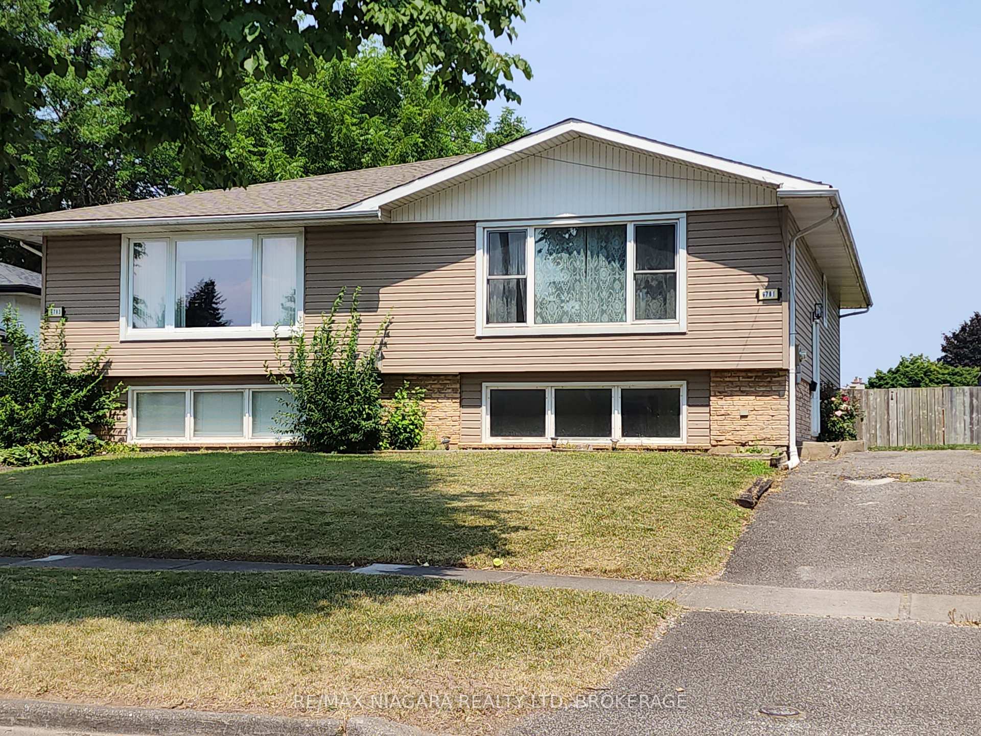 Photo 1 of 6781 Dawson Street, Niagara Falls, Morrison — HOMEH