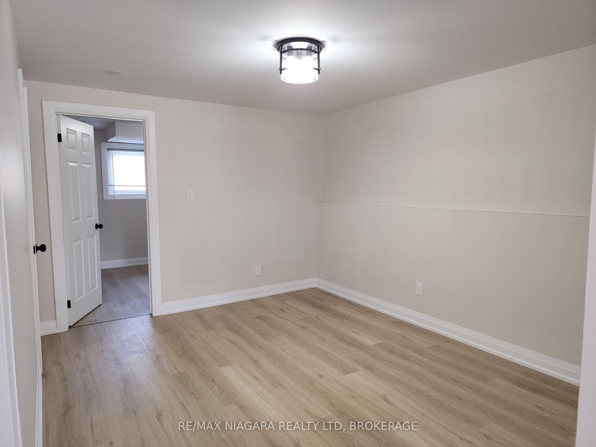 Photo 16 of 6781 Dawson Street, Niagara Falls, Morrison — HOMEH
