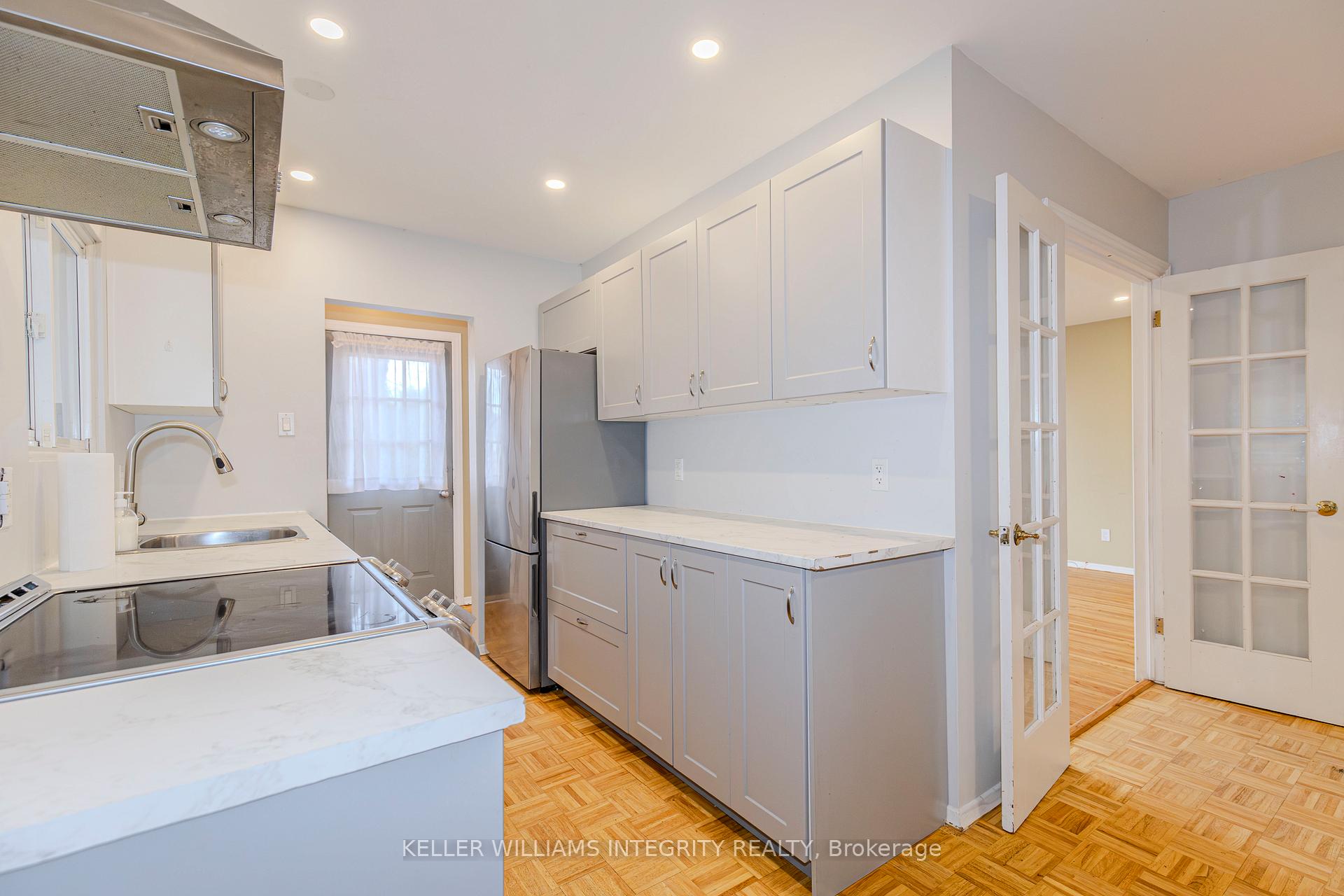 Photo 13 of 1402 Major Road, Ottawa, Bilberry Creek/Queenswood Heights — HOMEH