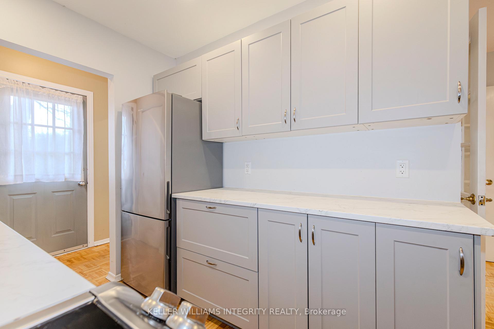 Photo 14 of 1402 Major Road, Ottawa, Bilberry Creek/Queenswood Heights — HOMEH