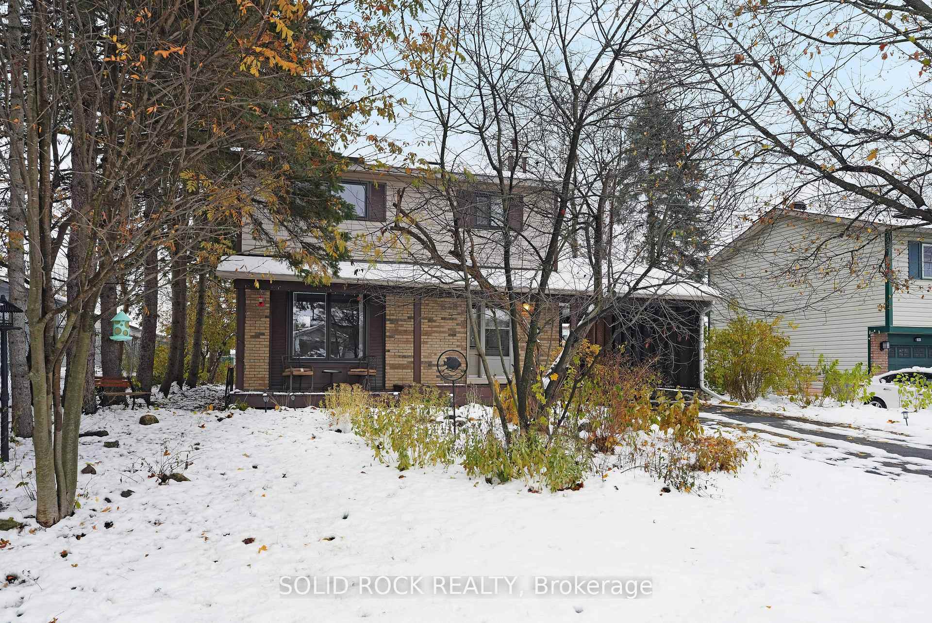 Photo 3 of 386 Vince Drive, Ottawa, Bilberry Creek/Queenswood Heights — HOMEH