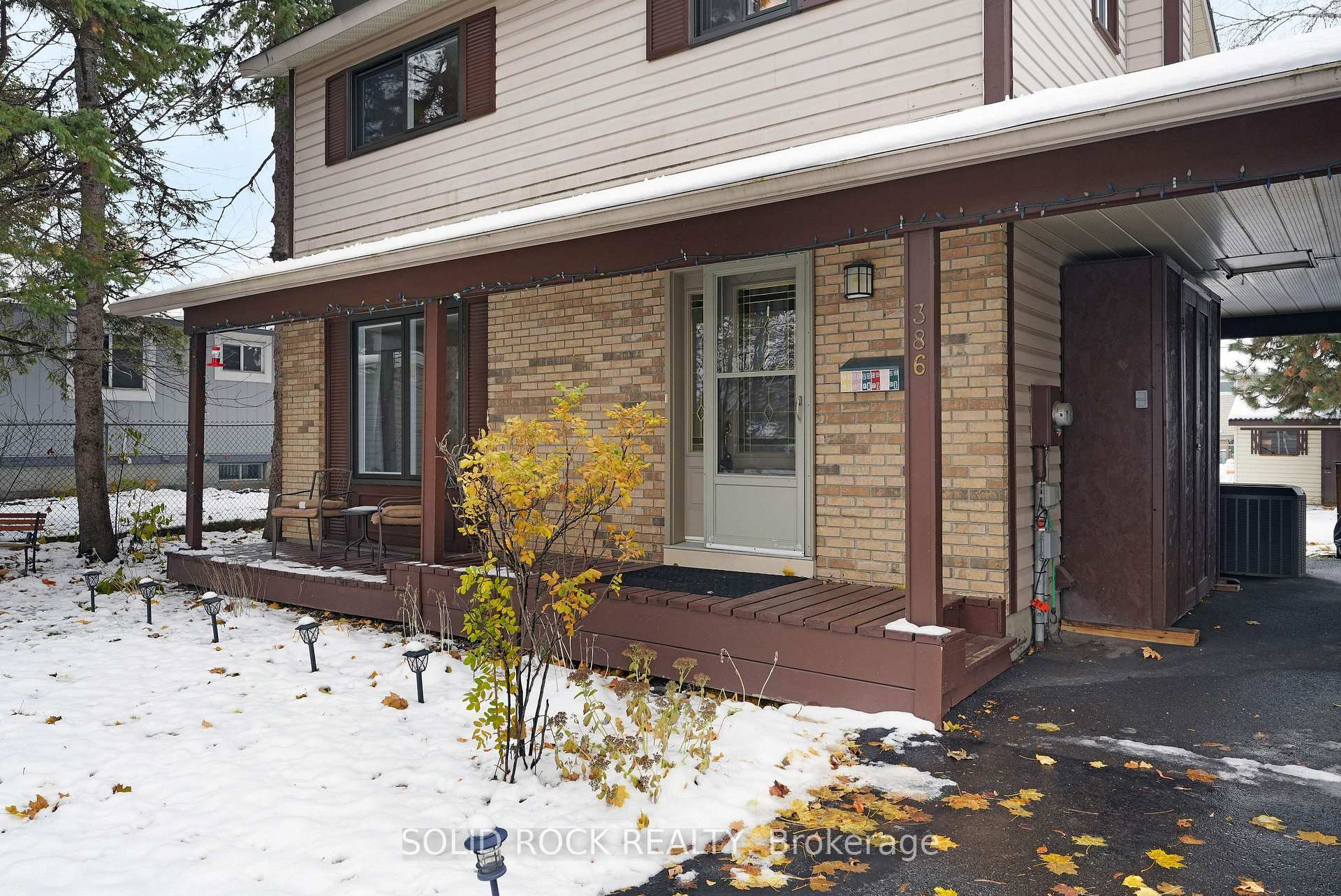Photo 4 of 386 Vince Drive, Ottawa, Bilberry Creek/Queenswood Heights — HOMEH