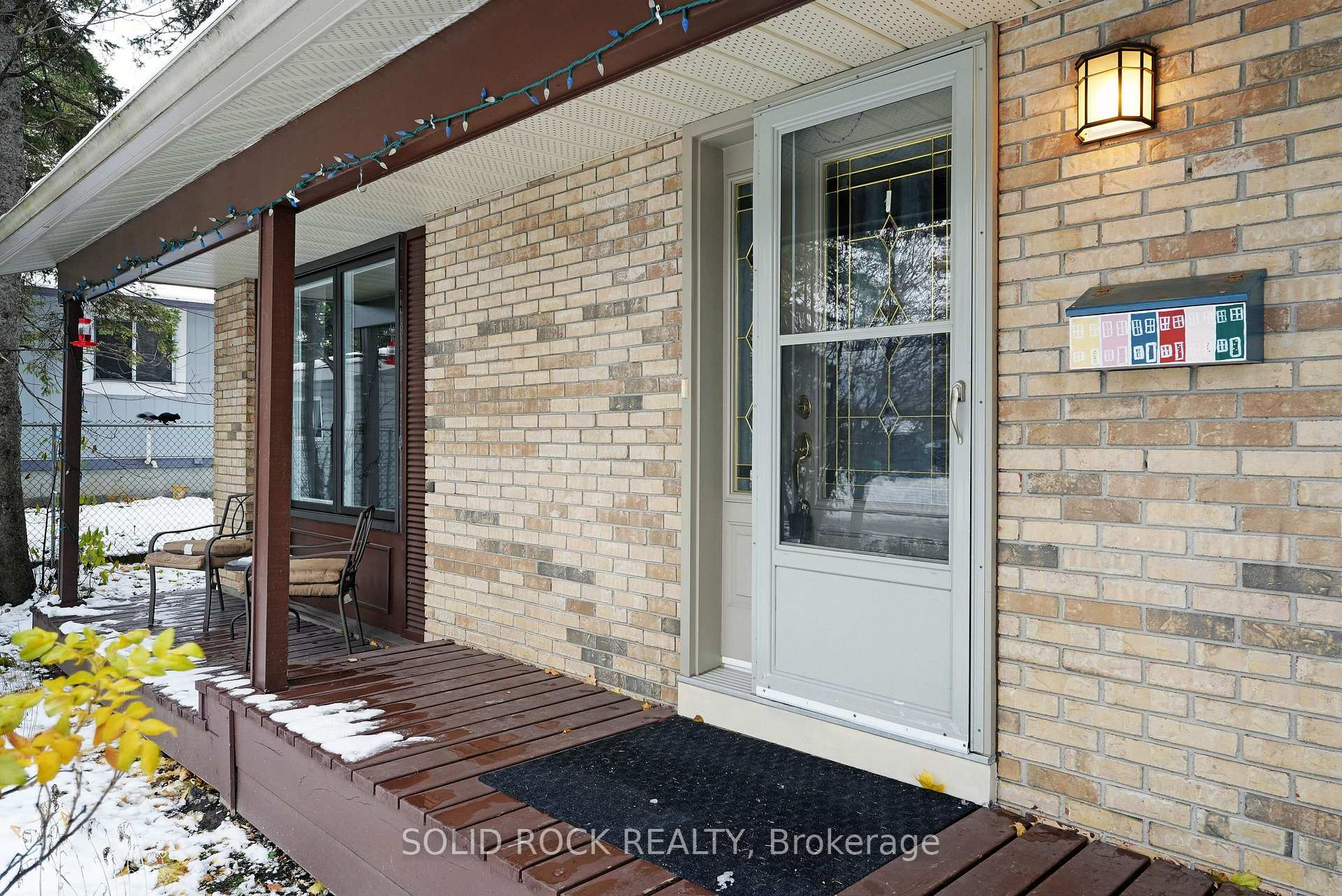 Photo 5 of 386 Vince Drive, Ottawa, Bilberry Creek/Queenswood Heights — HOMEH