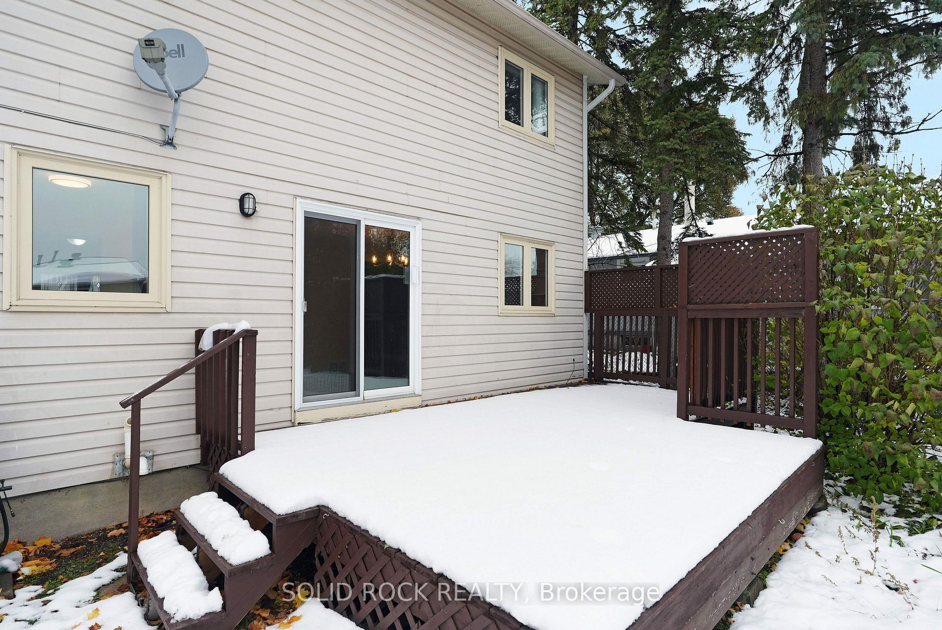 Photo 35 of 386 Vince Drive, Ottawa, Bilberry Creek/Queenswood Heights — HOMEH