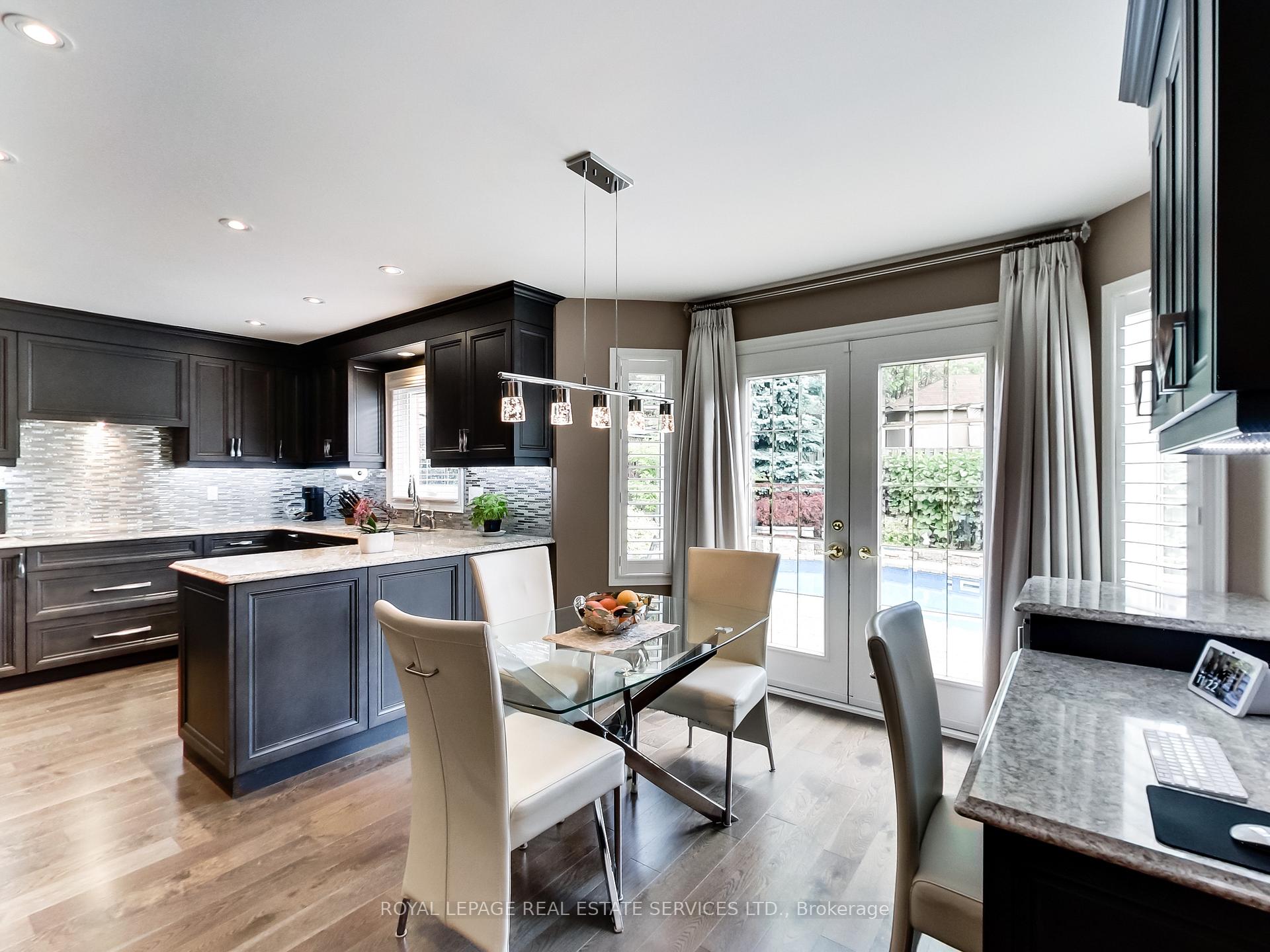 Photo 10 of 3506 Pintail Circle, Mississauga, Lisgar — HOMEH