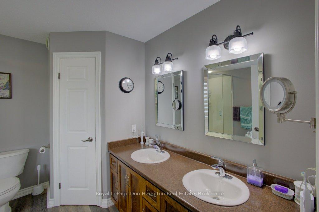 Photo 12 of 160 Armstrong Street W, North Perth, Listowel — HOMEH