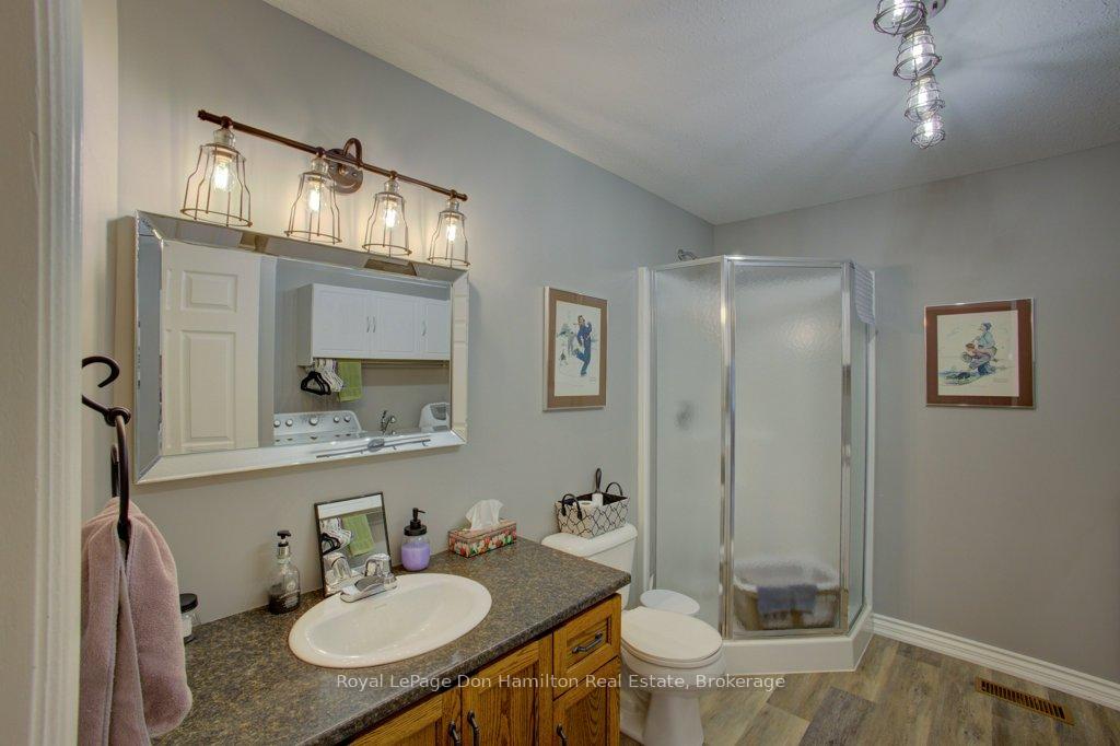 Photo 15 of 160 Armstrong Street W, North Perth, Listowel — HOMEH