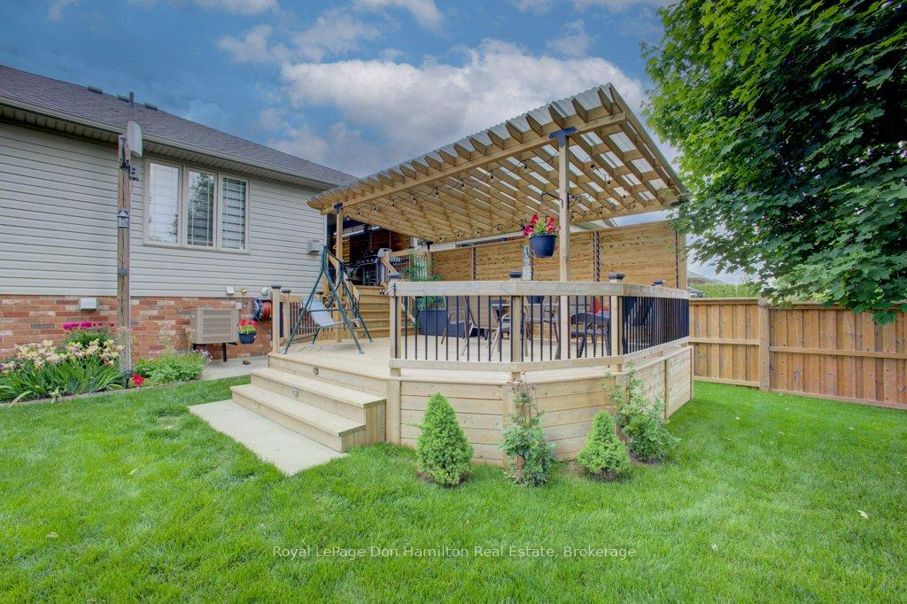 Photo 28 of 160 Armstrong Street W, North Perth, Listowel — HOMEH