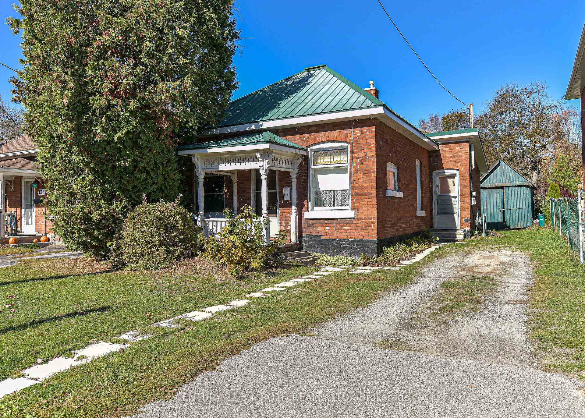 Photo 1 of 136 Coldwater Road W, Orillia — HOMEH