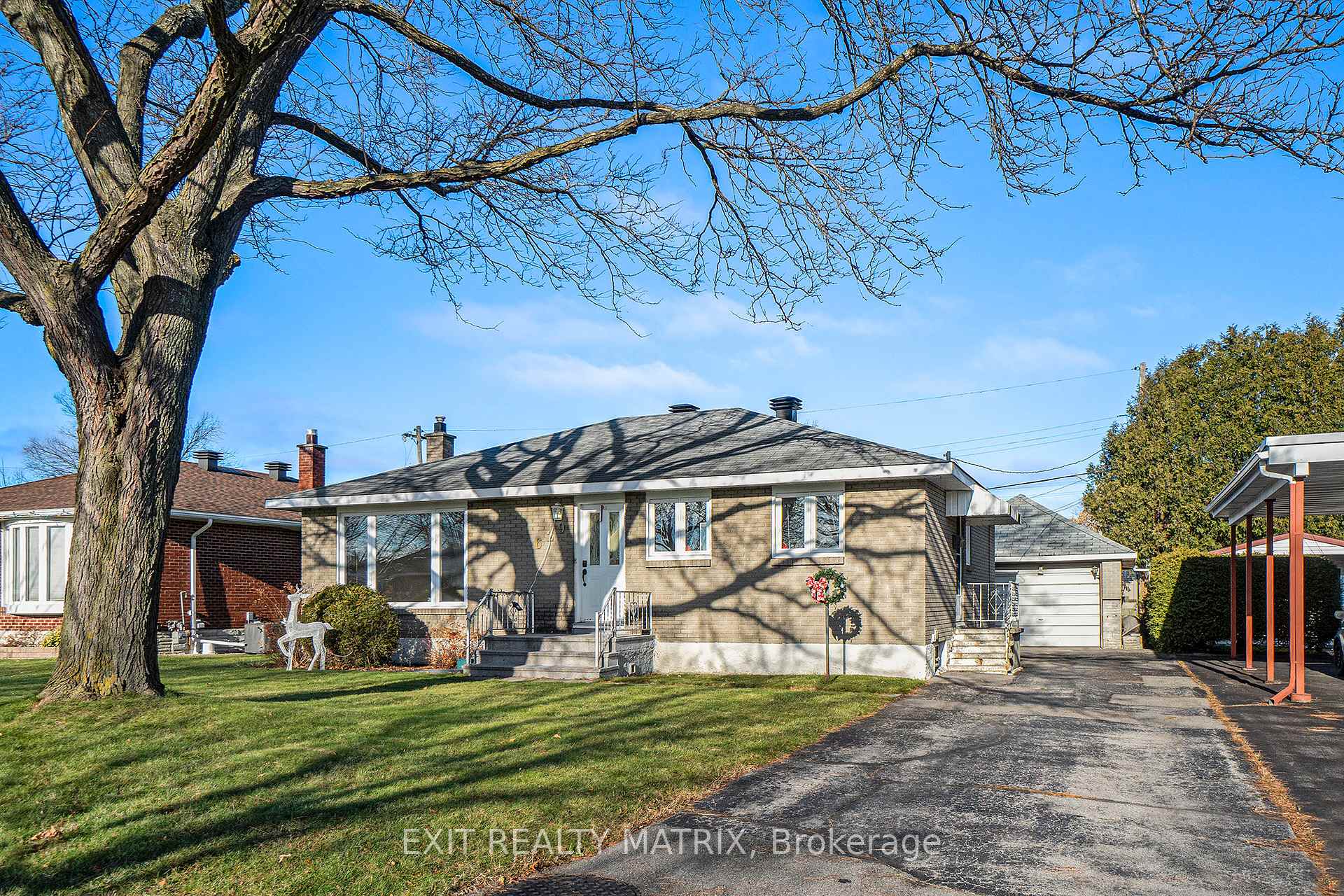 Photo 1 of 629 Gardenvale Road, Ottawa, Castle Heights/Rideau High — HOMEH