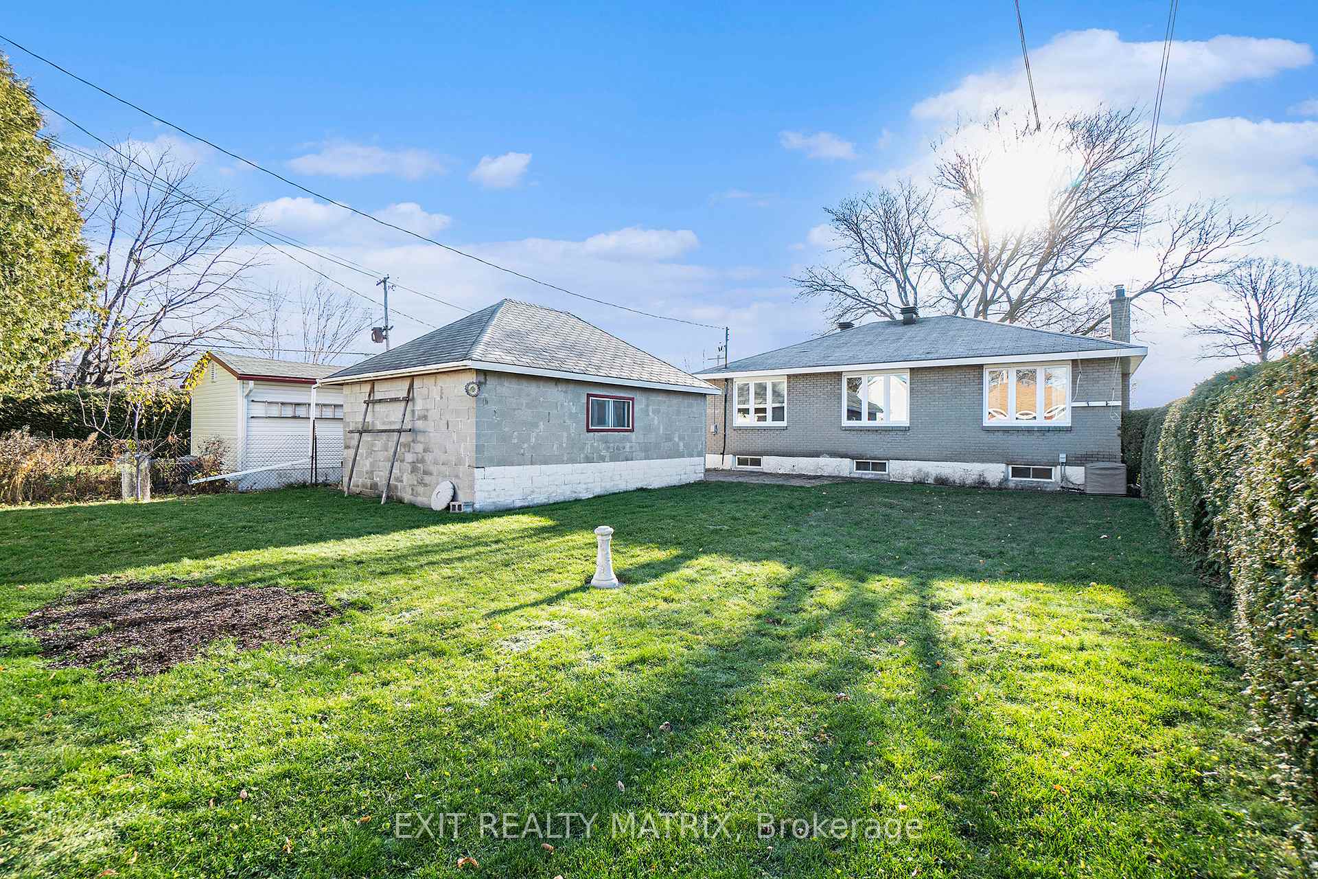 Photo 26 of 629 Gardenvale Road, Ottawa, Castle Heights/Rideau High — HOMEH