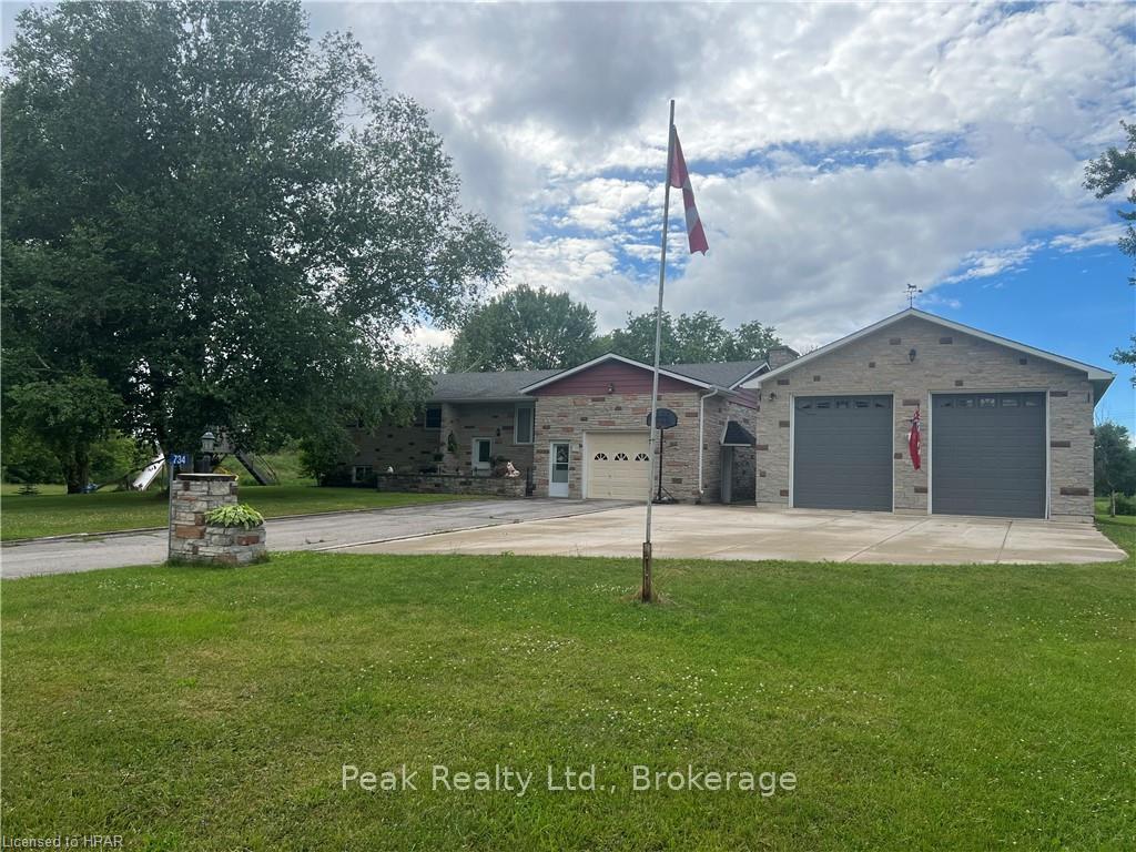 Photo 4 of 734 Josephine Street N, North Huron, Wingham — HOMEH